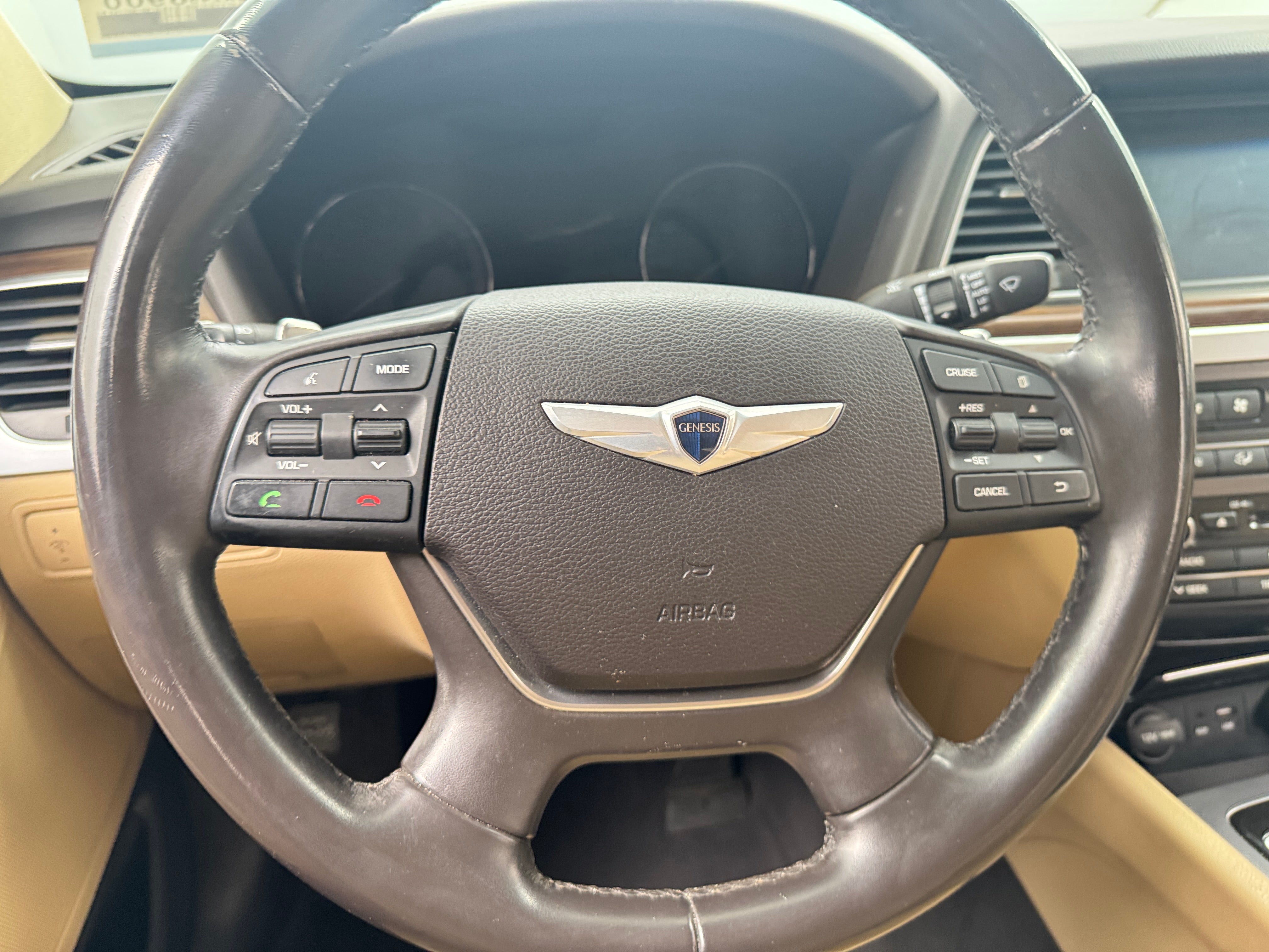 Thumbnail: 2015 Hyundai Genesis - 4