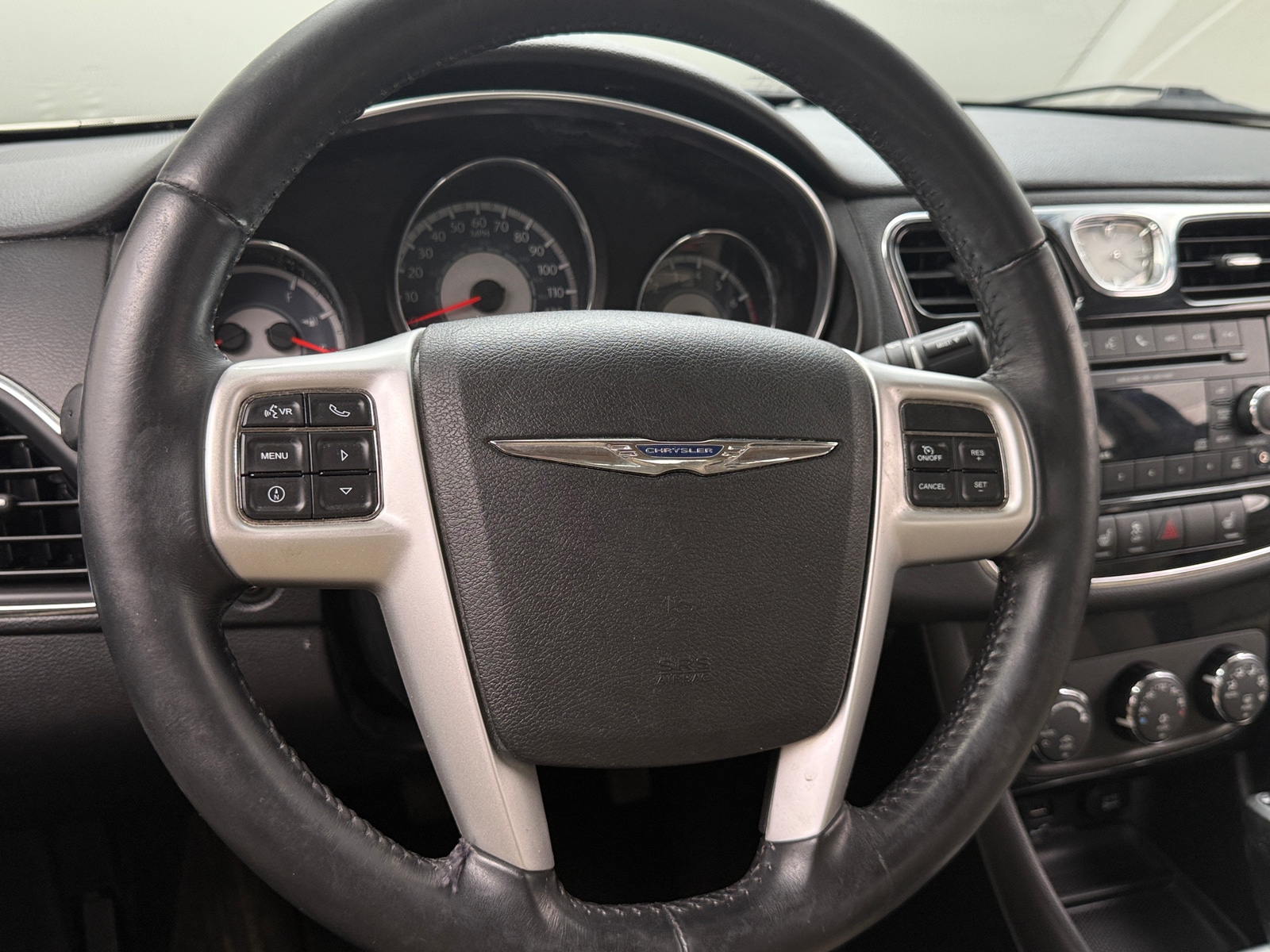 Thumbnail: 2014 Chrysler 200 - 4