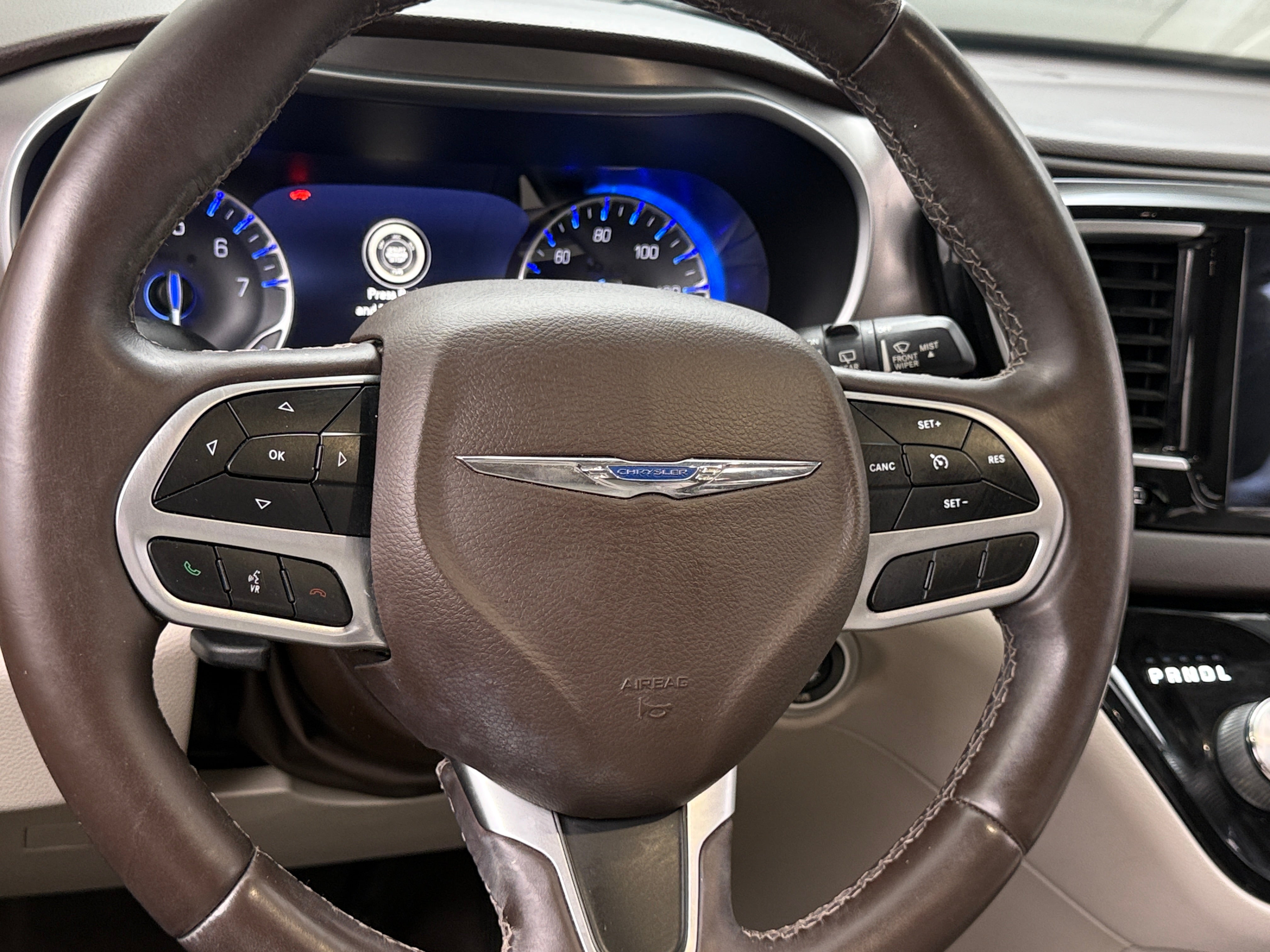 Thumbnail: 2018 Chrysler Pacifica - 4