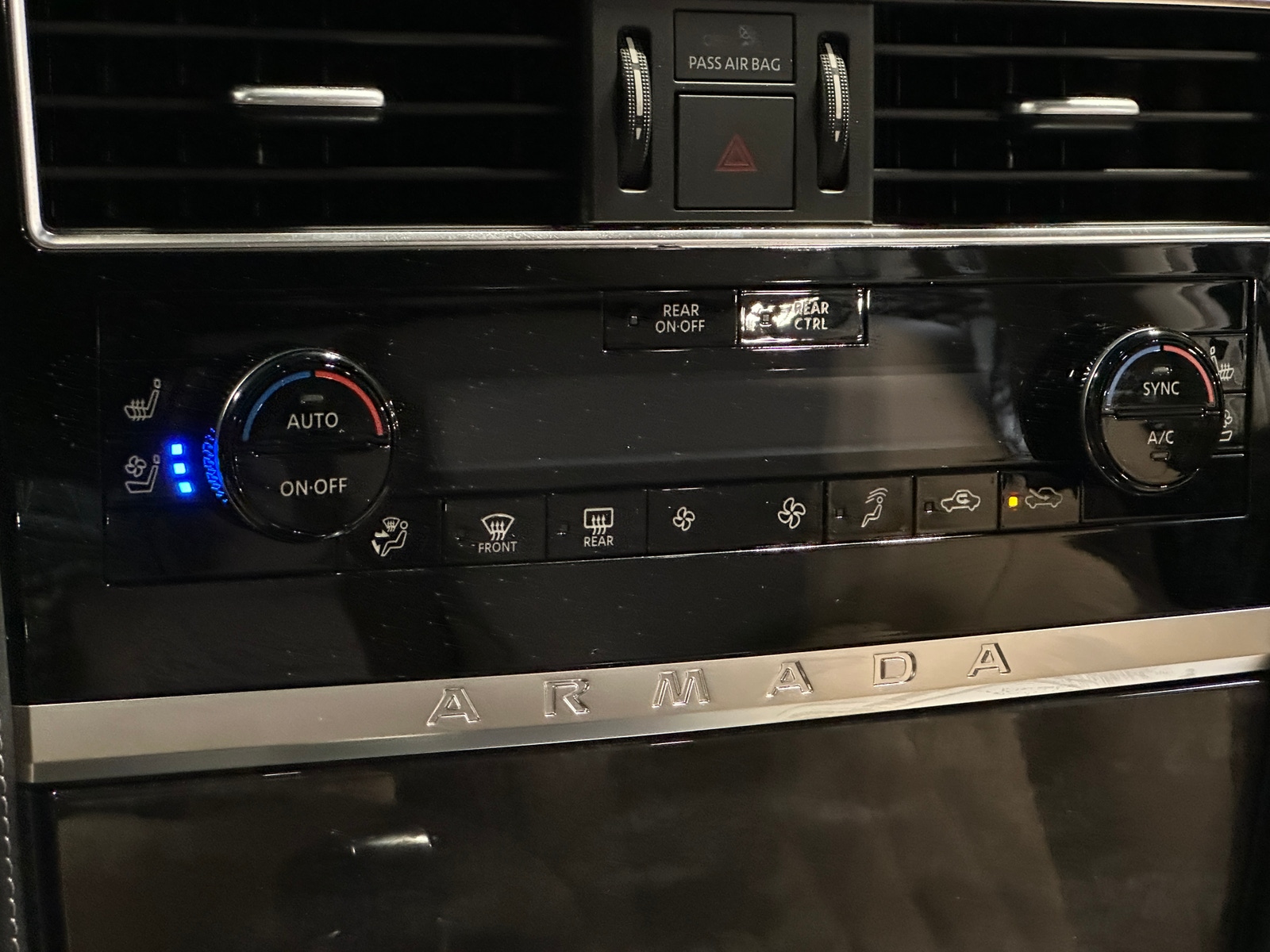 Thumbnail: 2024 Nissan Armada - 3