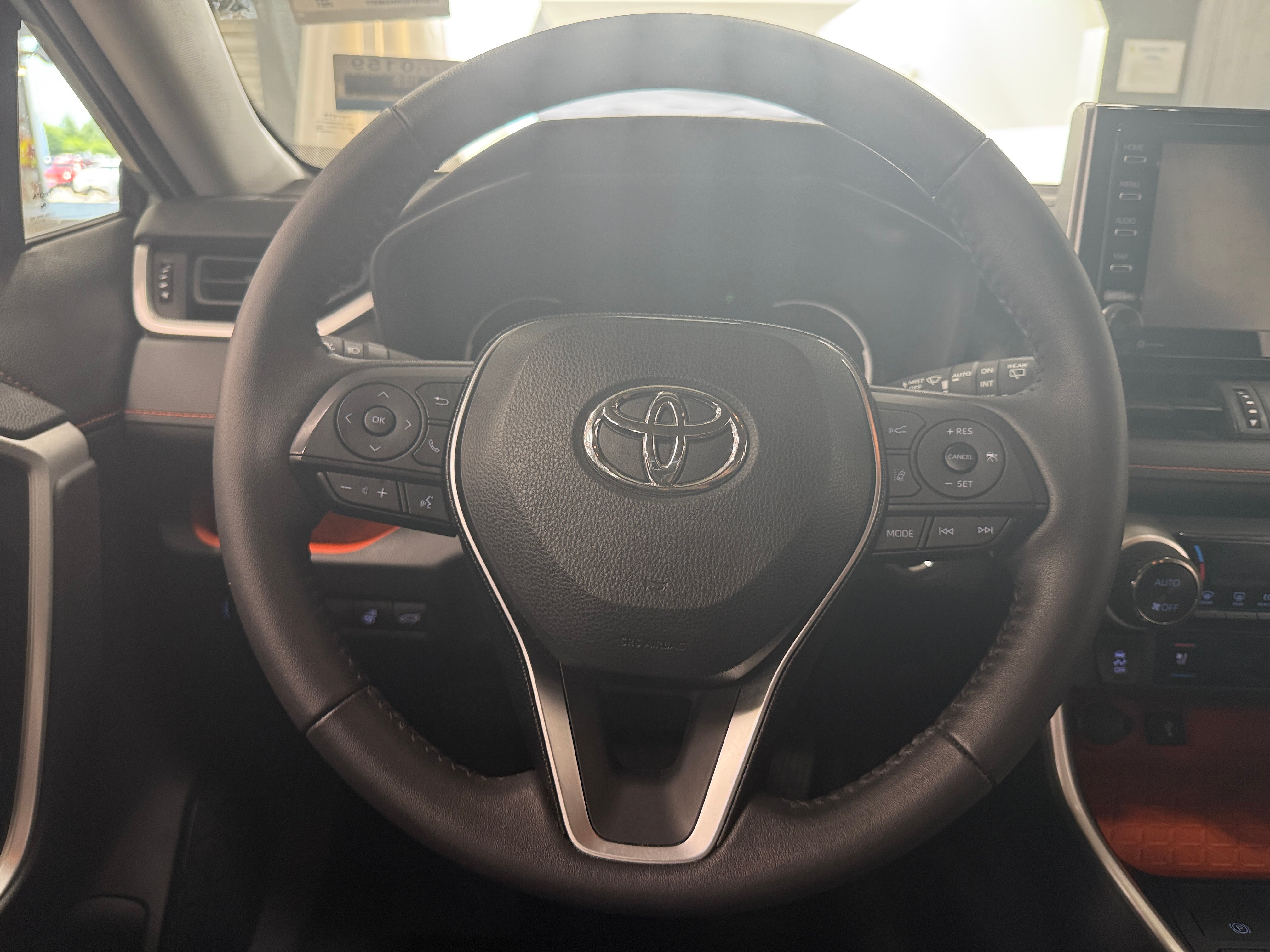 Thumbnail: 2021 Toyota RAV4 - 4