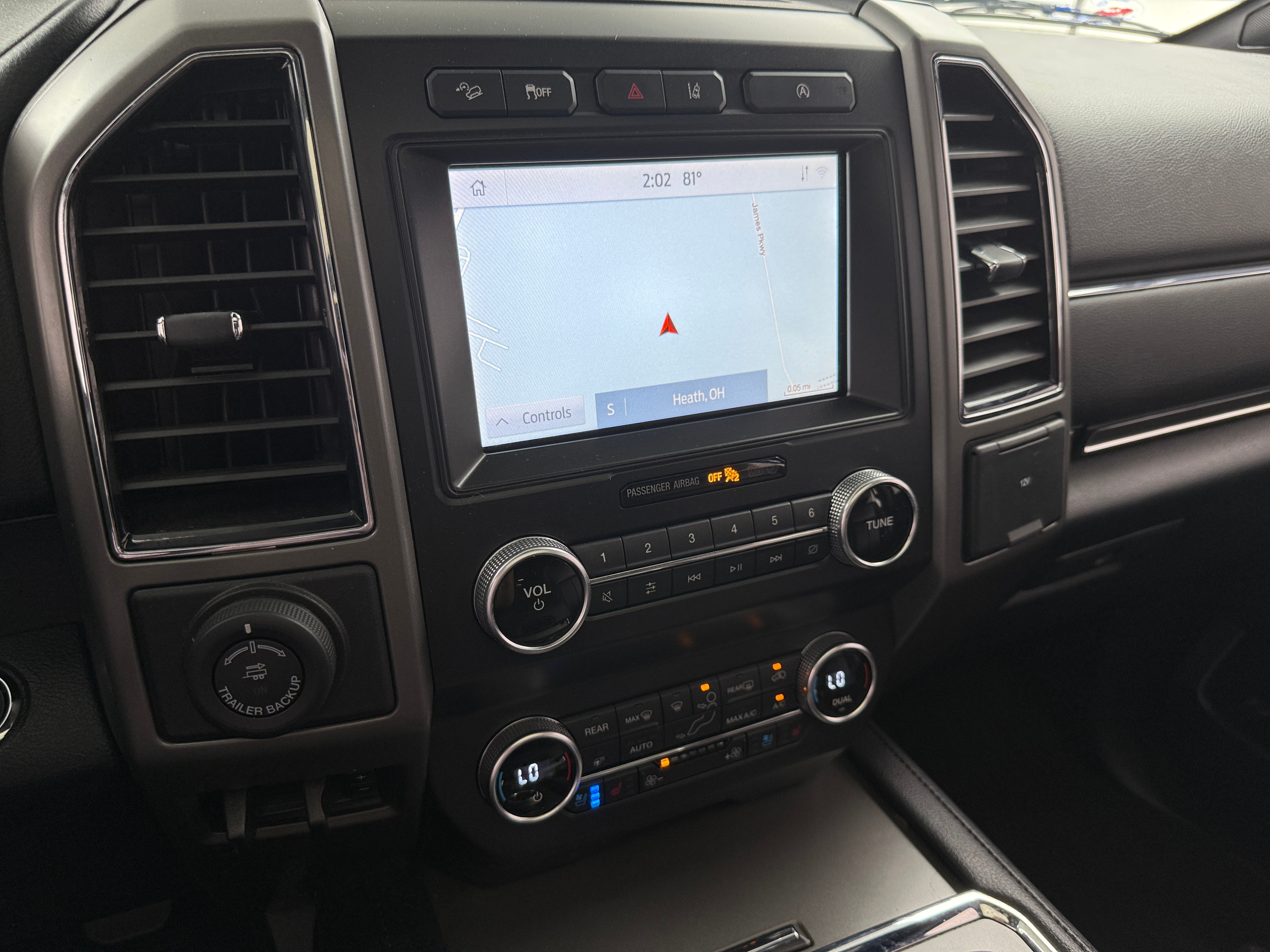 Thumbnail: 2020 Ford Expedition - 3
