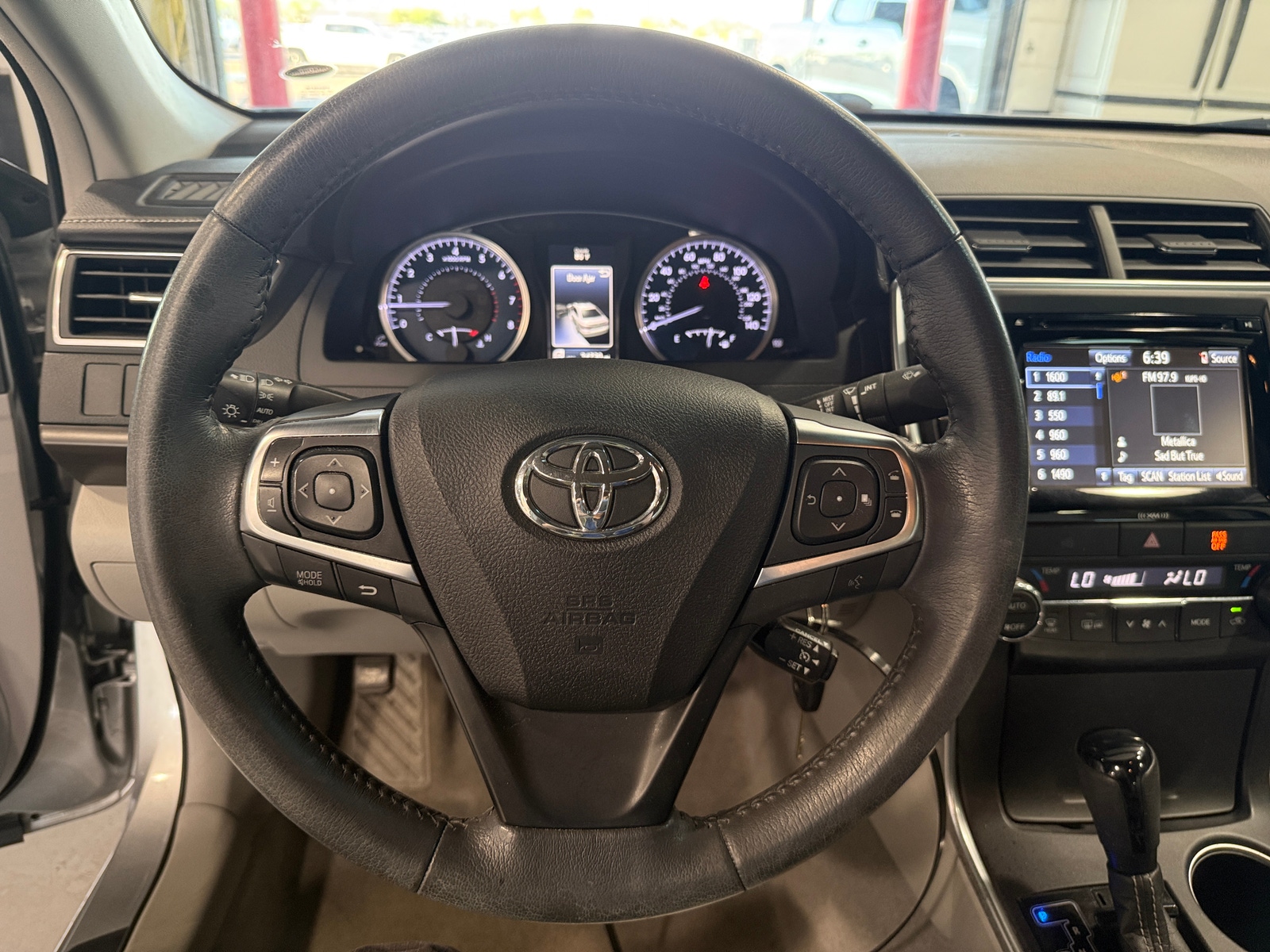 Thumbnail: 2017 Toyota Camry - 4