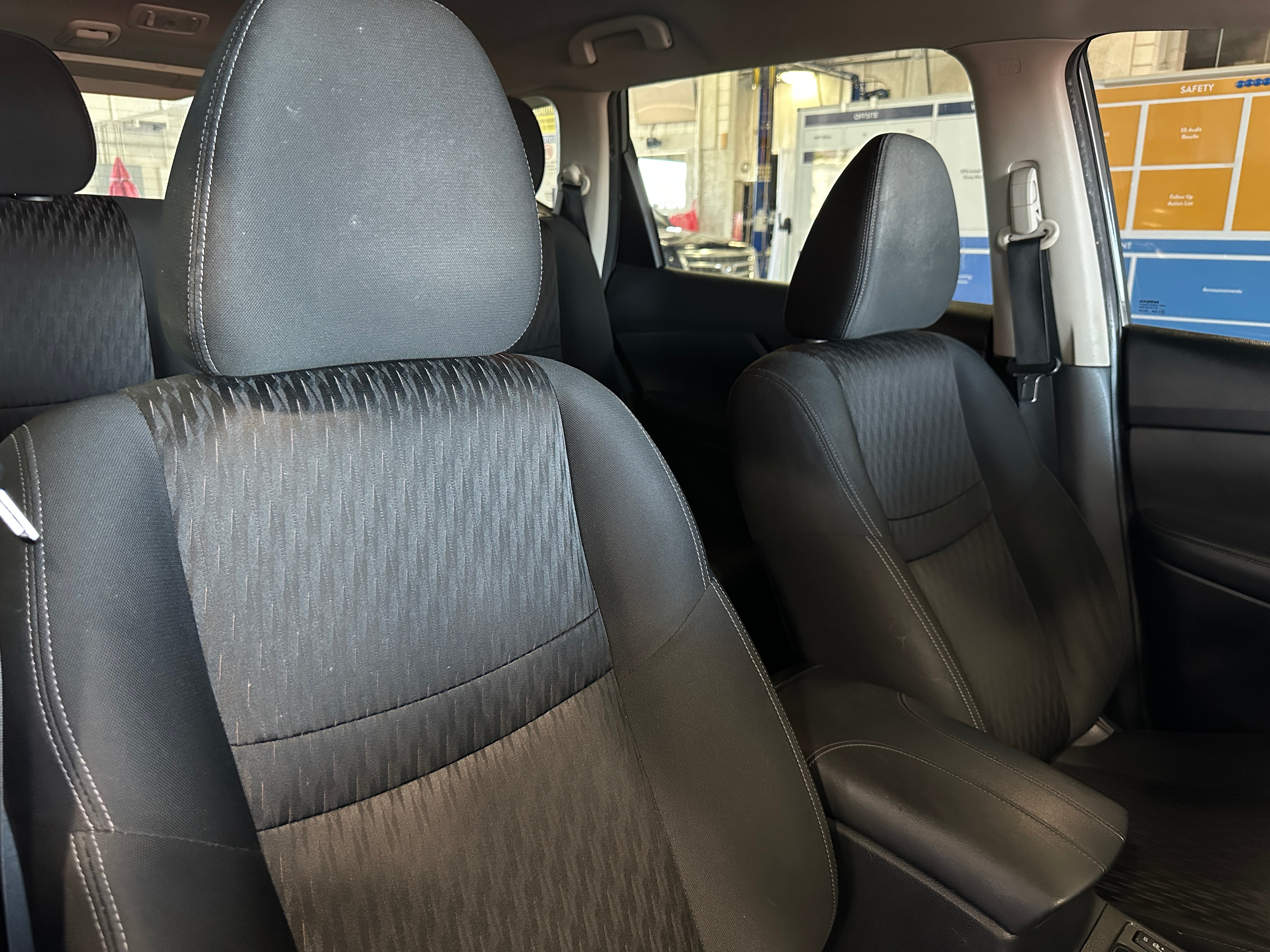 Thumbnail: 2018 Nissan Rogue - 2