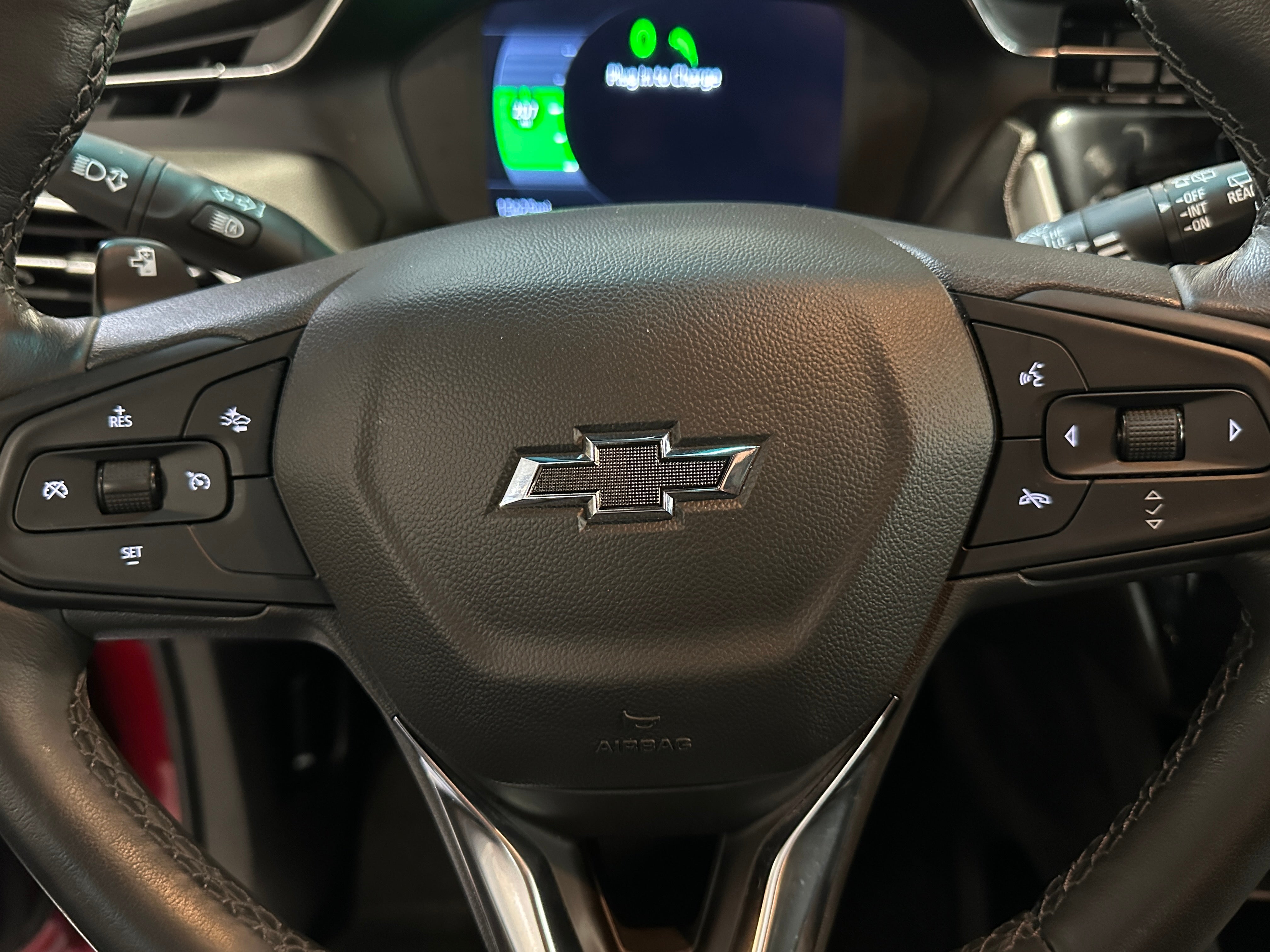 Thumbnail: 2023 Chevrolet Bolt EV - 4