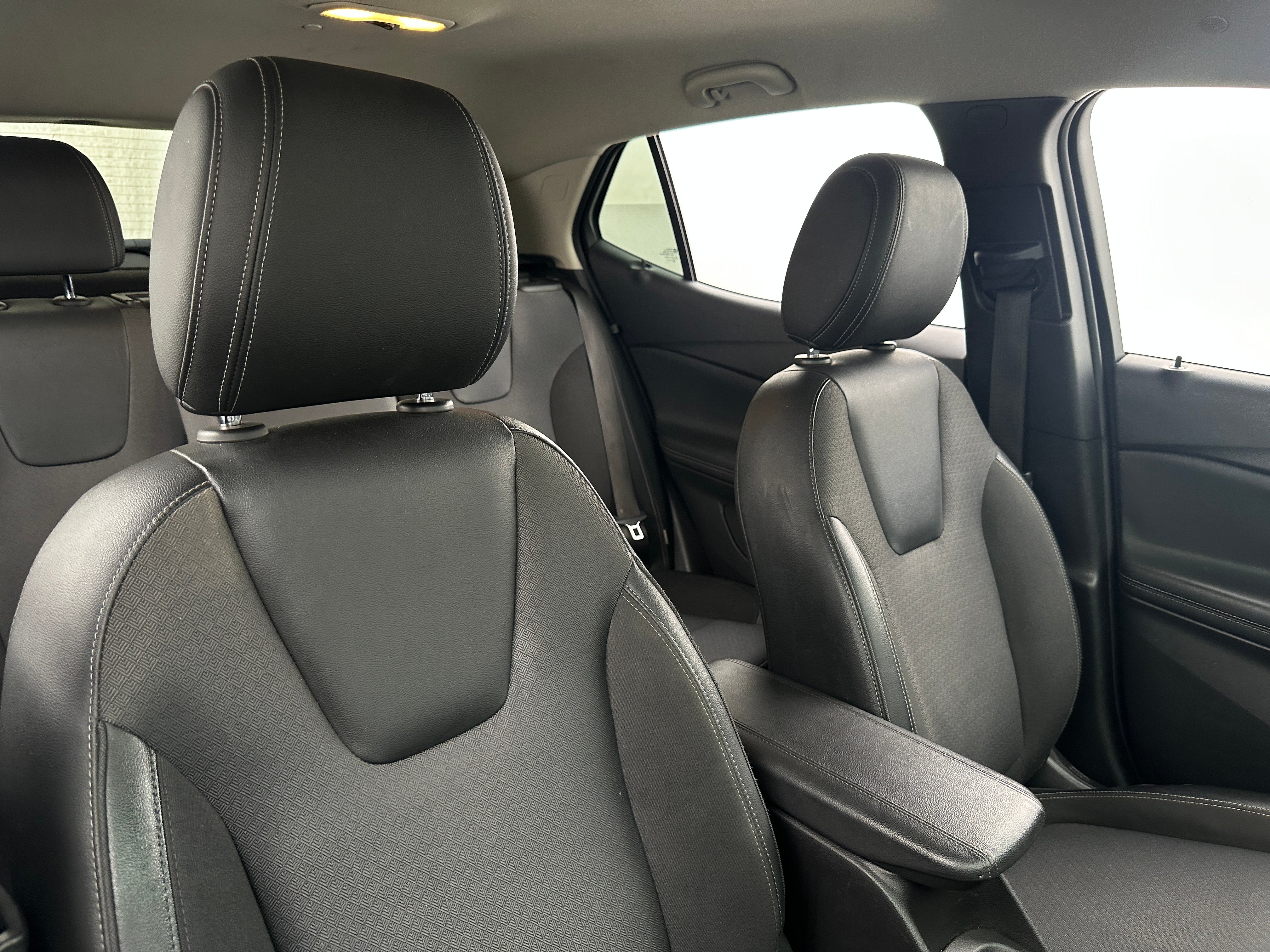 Thumbnail: 2022 Buick Encore GX - 2