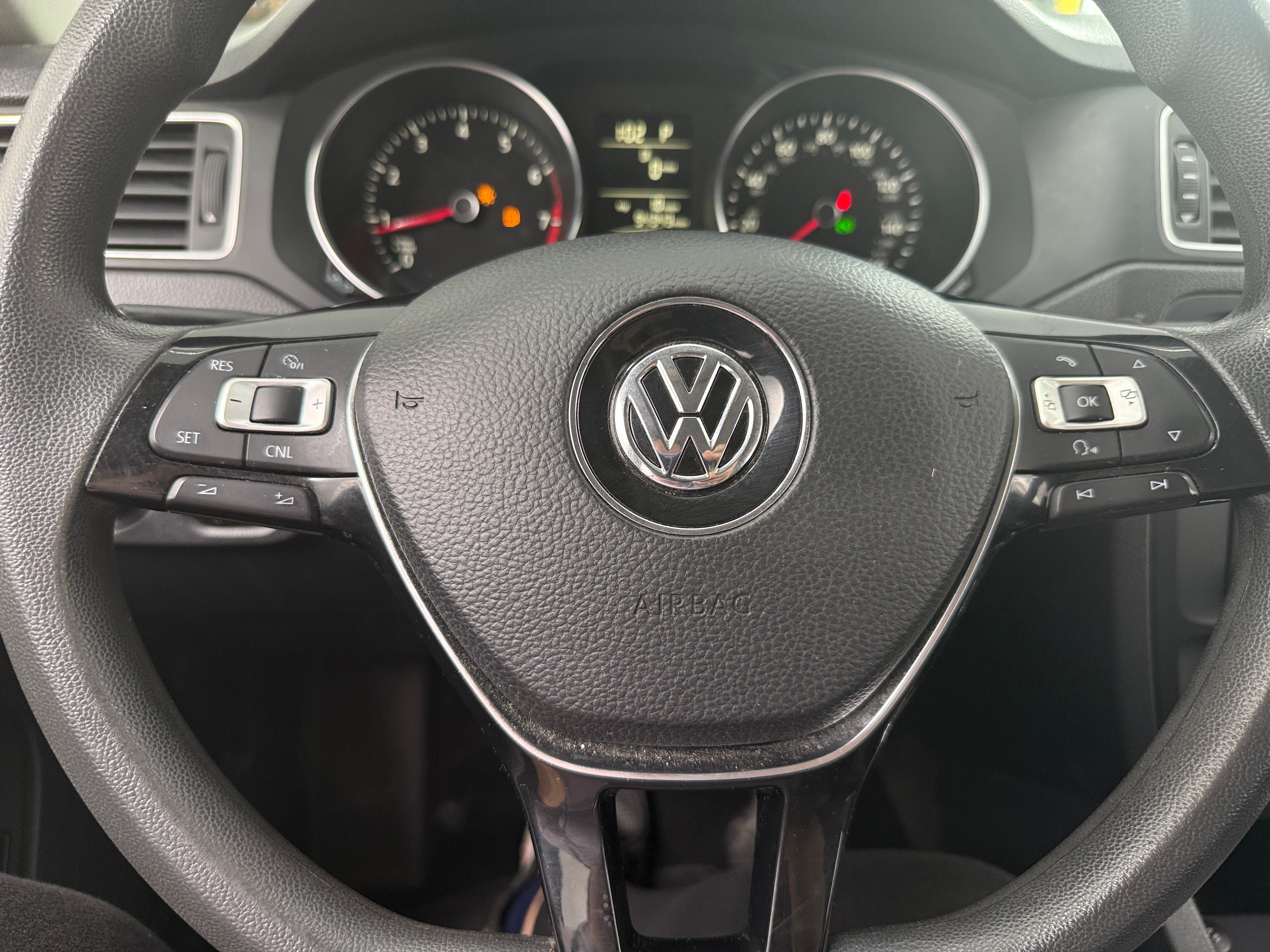Thumbnail: 2015 Volkswagen Jetta - 5