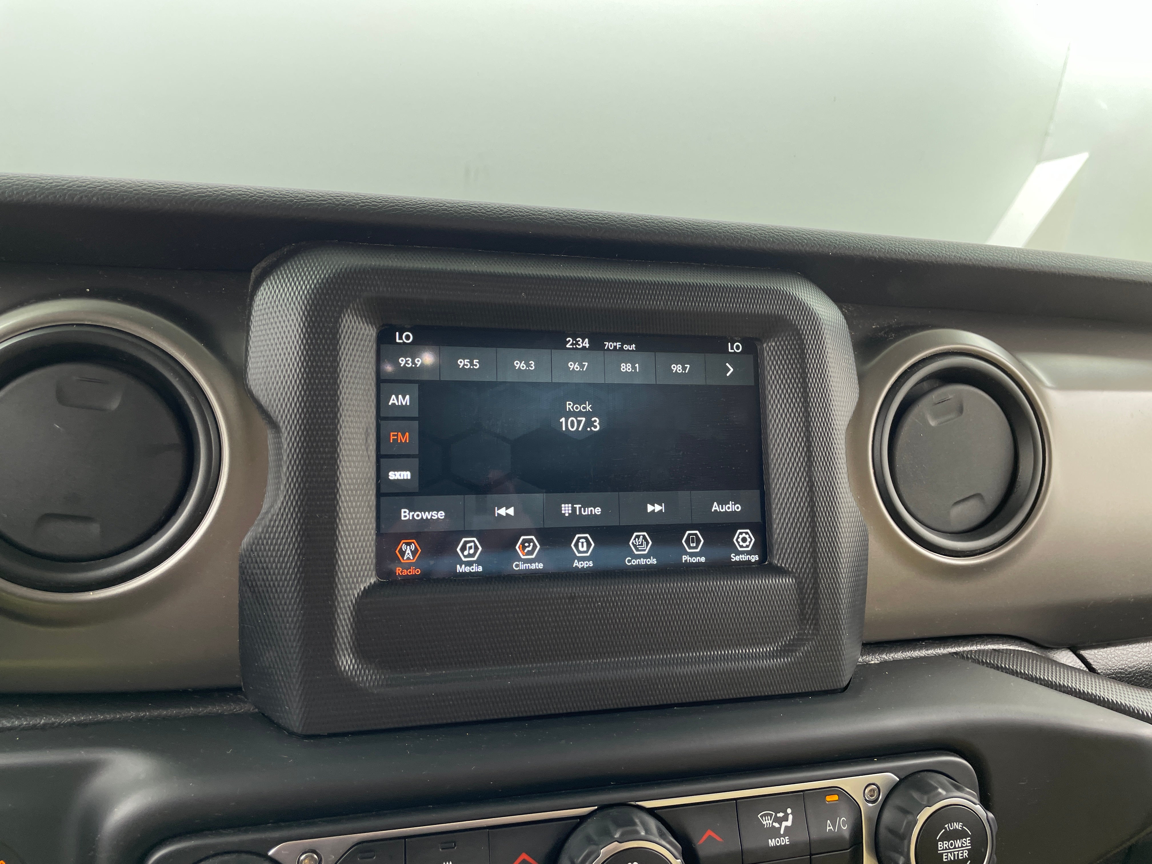 Thumbnail: 2021 Jeep Wrangler - 3