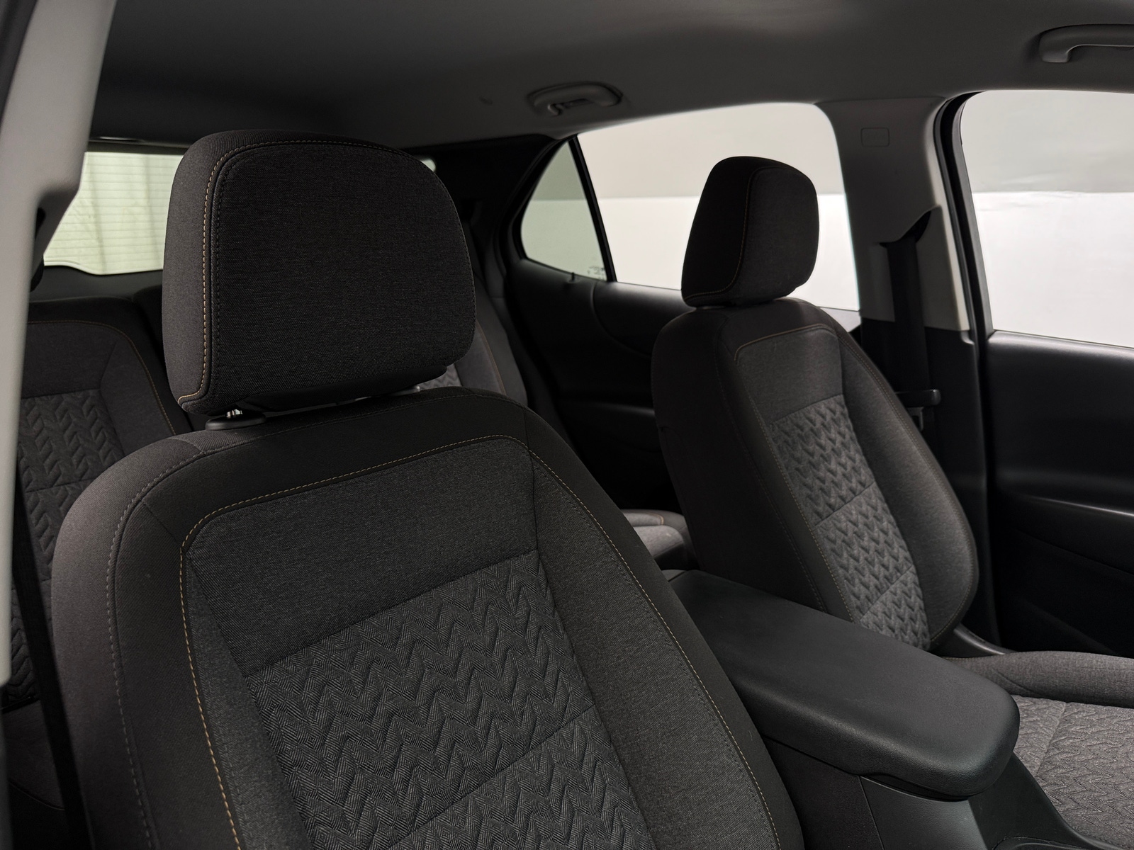 Thumbnail: 2022 Chevrolet Equinox - 2