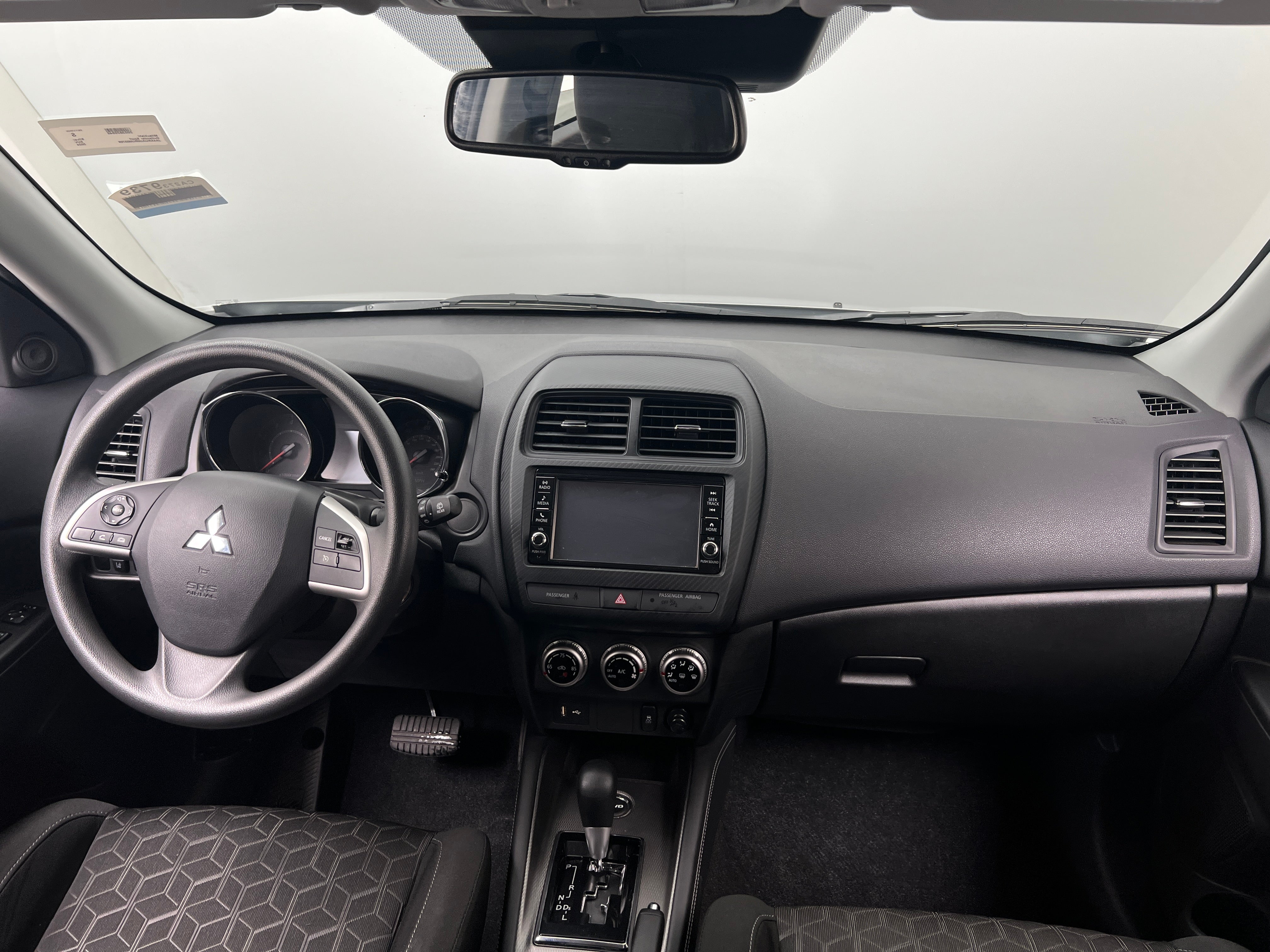 Thumbnail: 2024 Mitsubishi Outlander Sport - 3