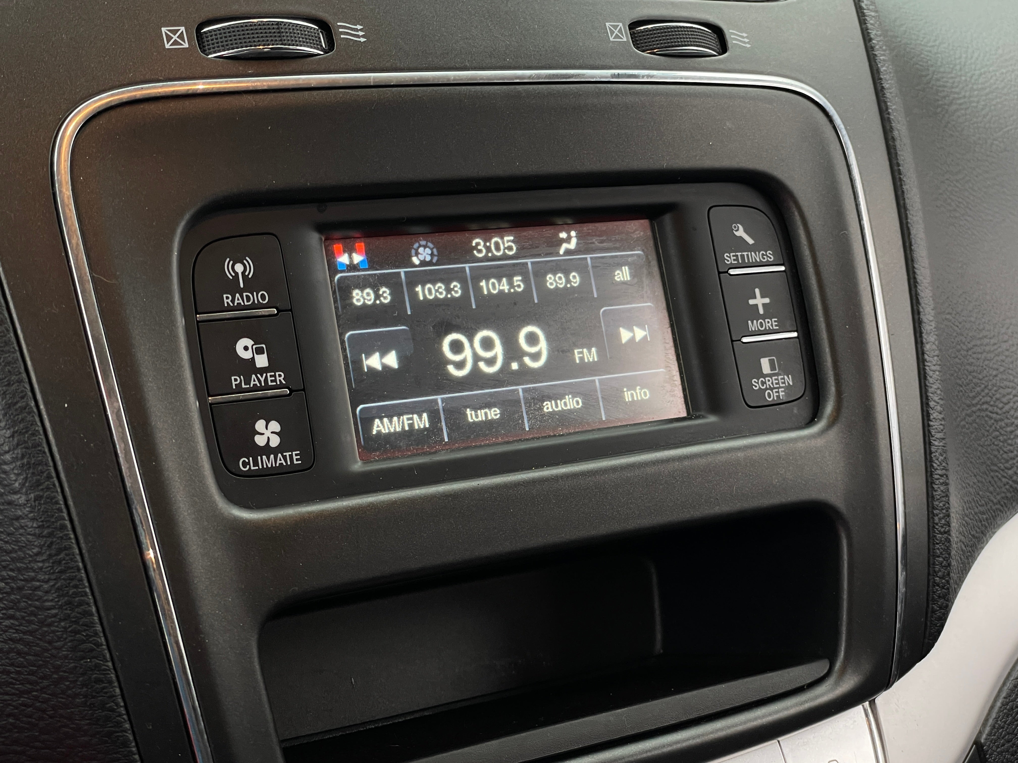 Thumbnail: 2020 Dodge Journey - 4