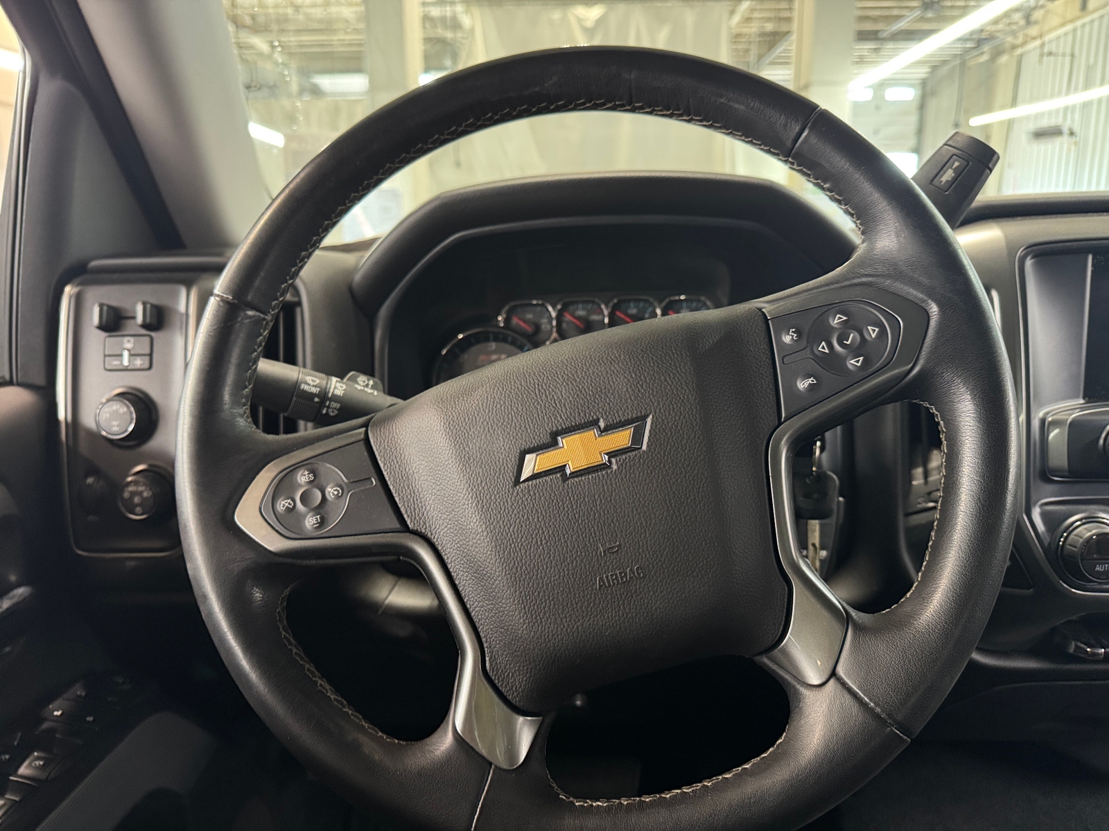 Thumbnail: 2018 Chevrolet Silverado 1500 - 4