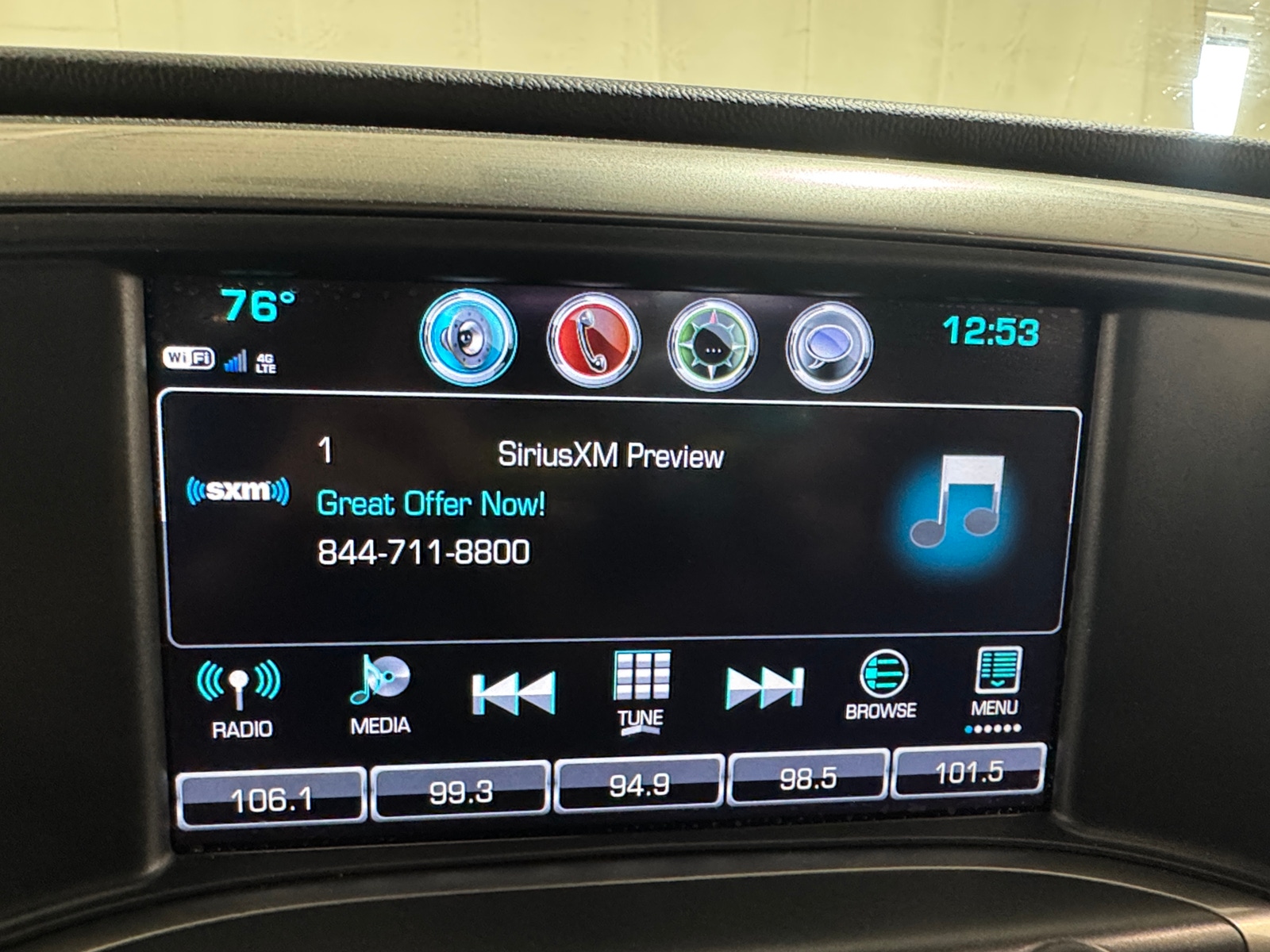 Thumbnail: 2018 Chevrolet Silverado 1500 - 3