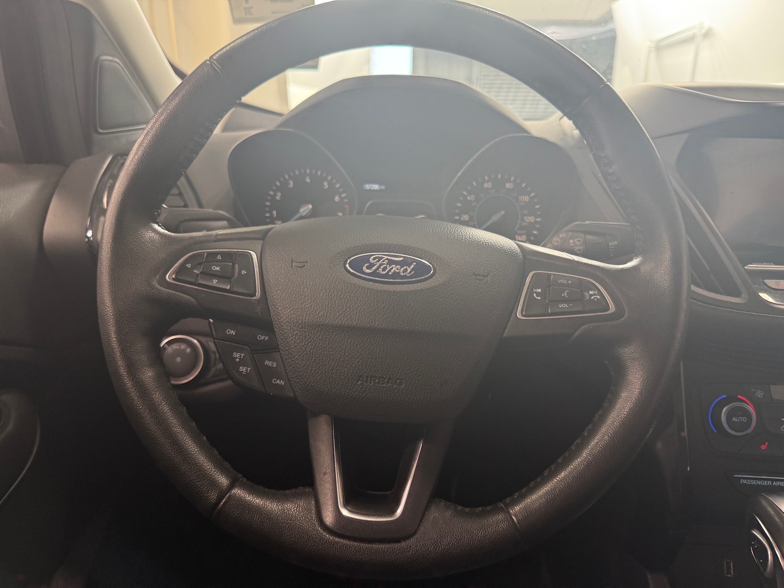 Thumbnail: 2019 Ford Escape - 4