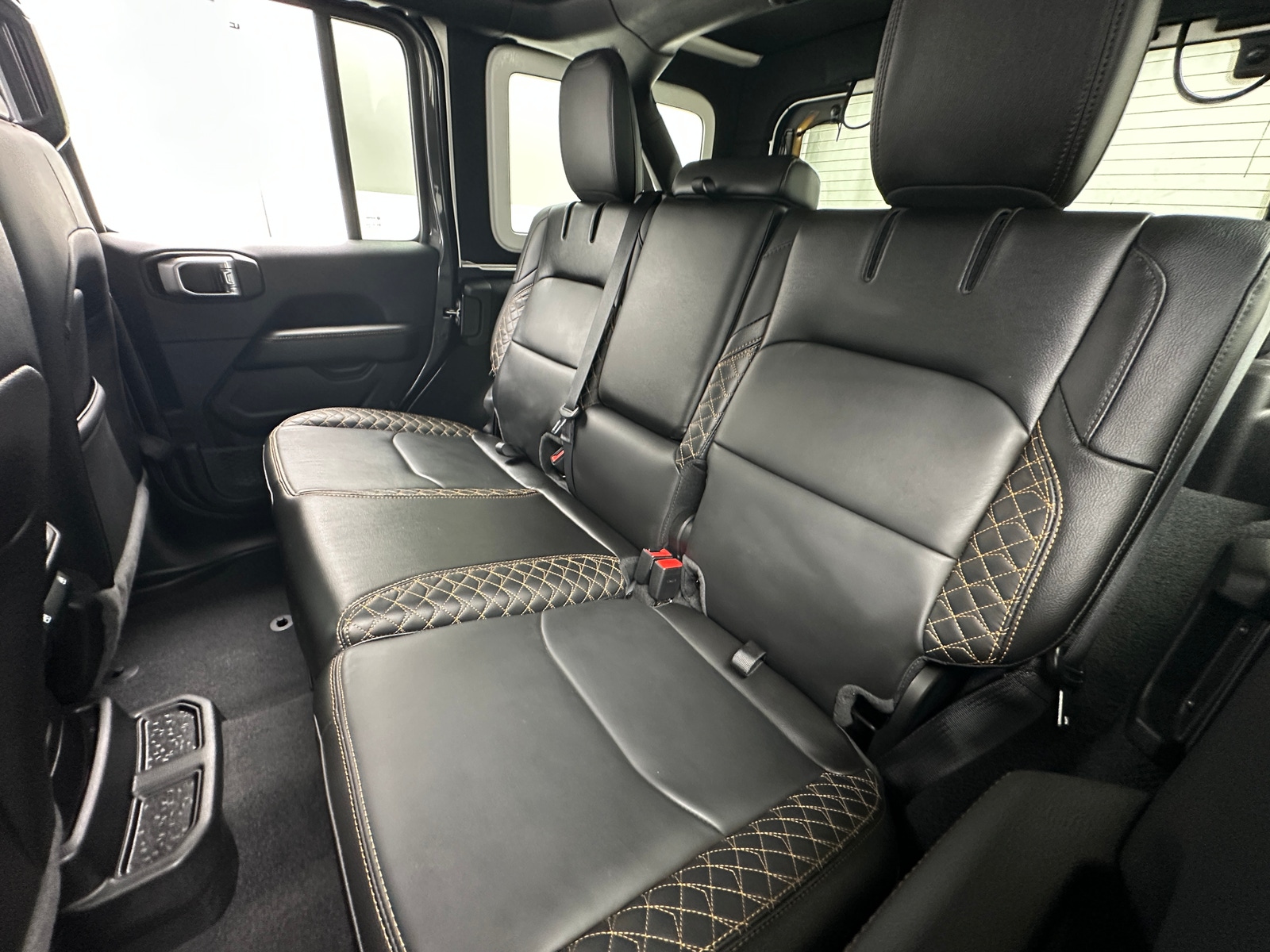 Thumbnail: 2021 Jeep Wrangler - 5
