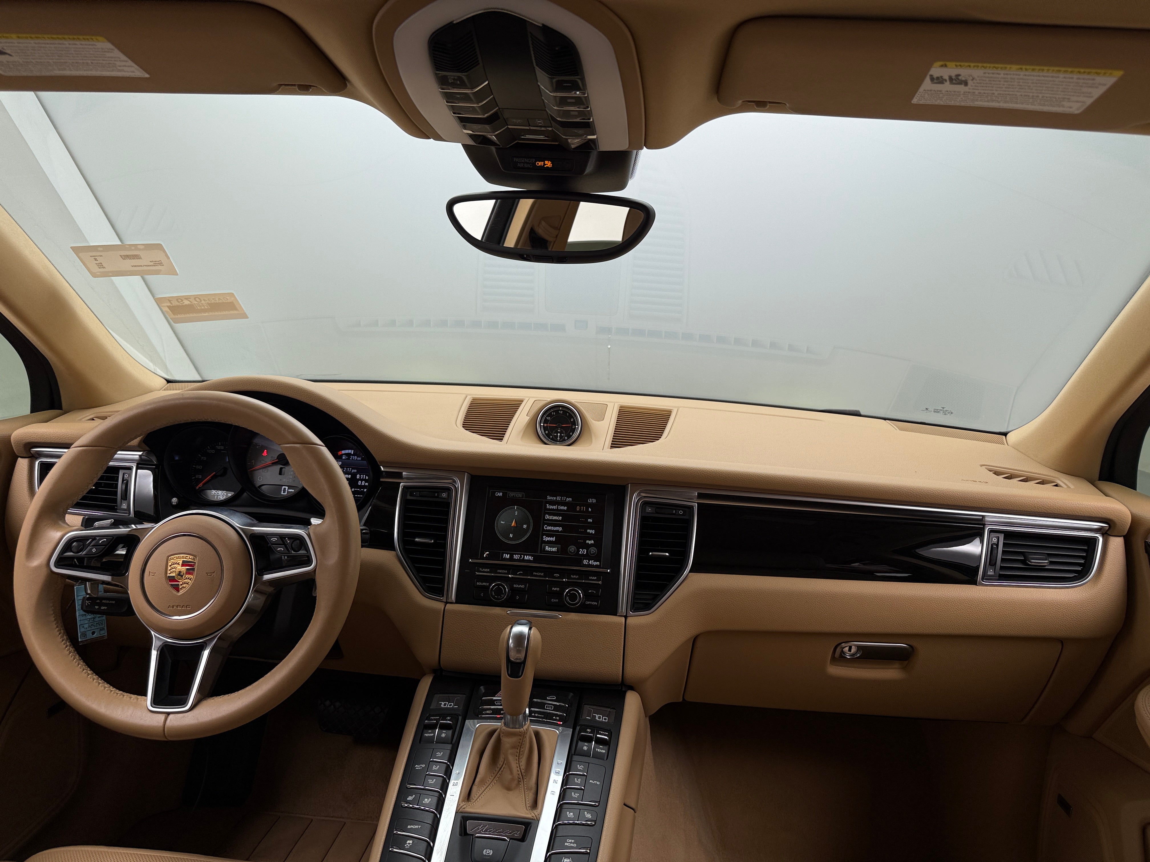 Thumbnail: 2015 Porsche Macan - 2