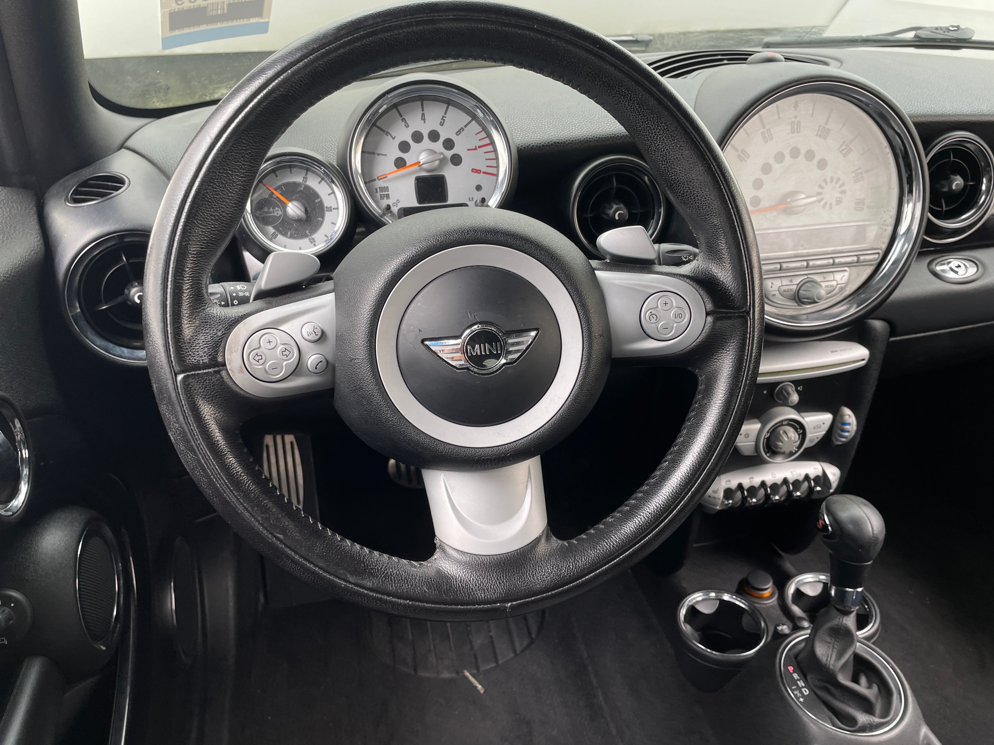 Thumbnail: 2010 MINI Cooper Convertible - 4