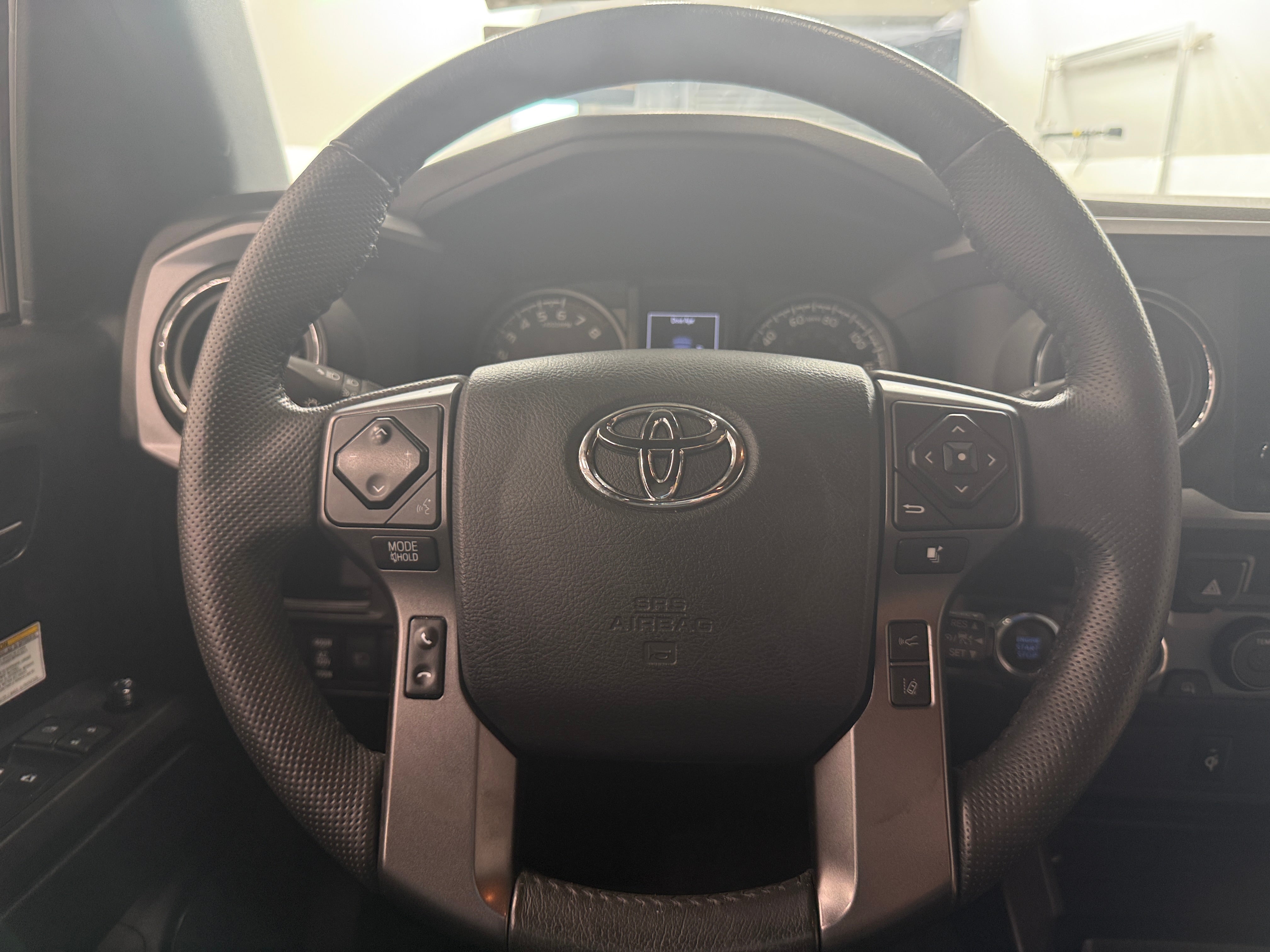 Thumbnail: 2019 Toyota Tacoma - 5