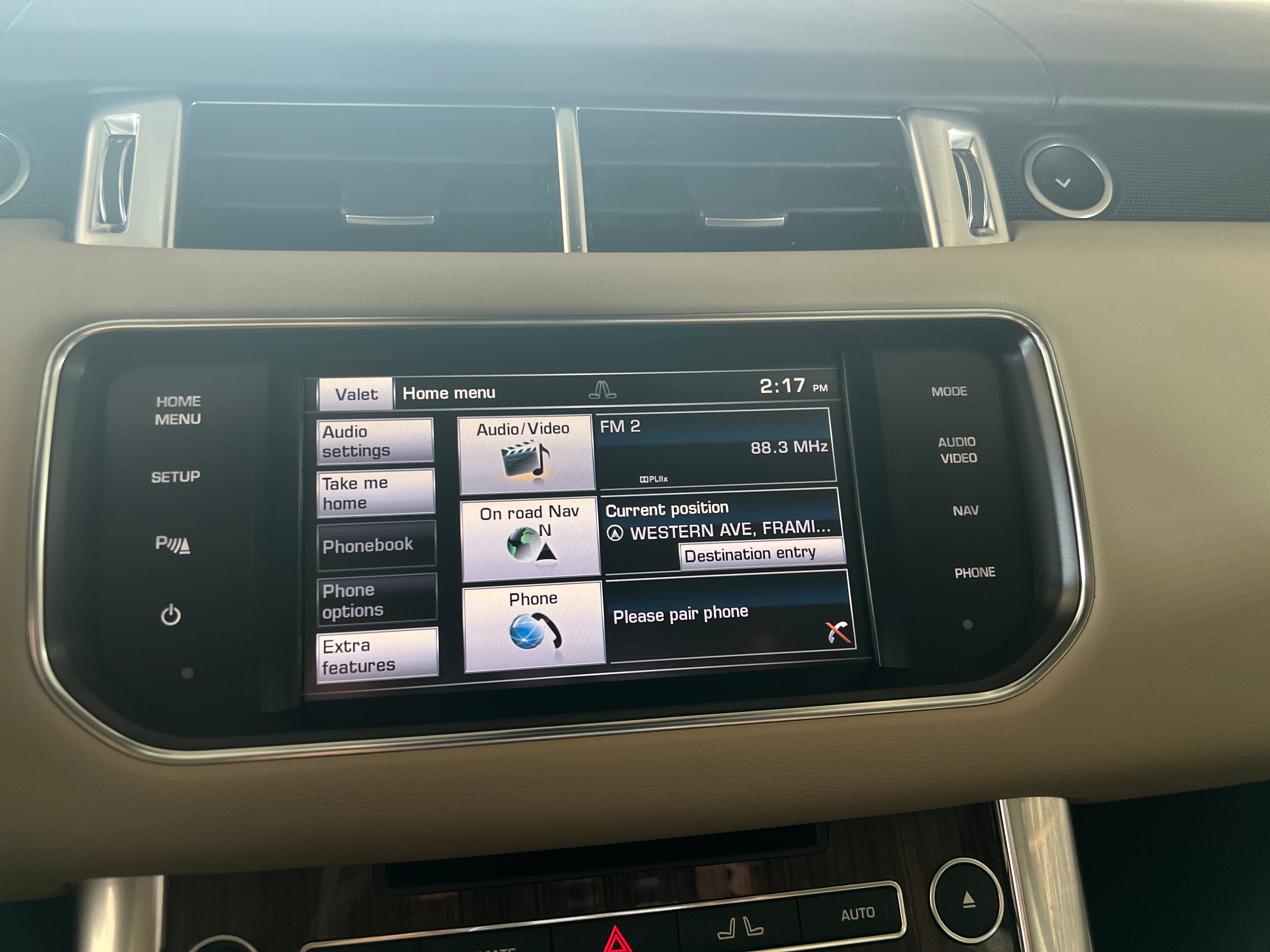 Thumbnail: 2014 Land Rover Range Rover Sport - 3