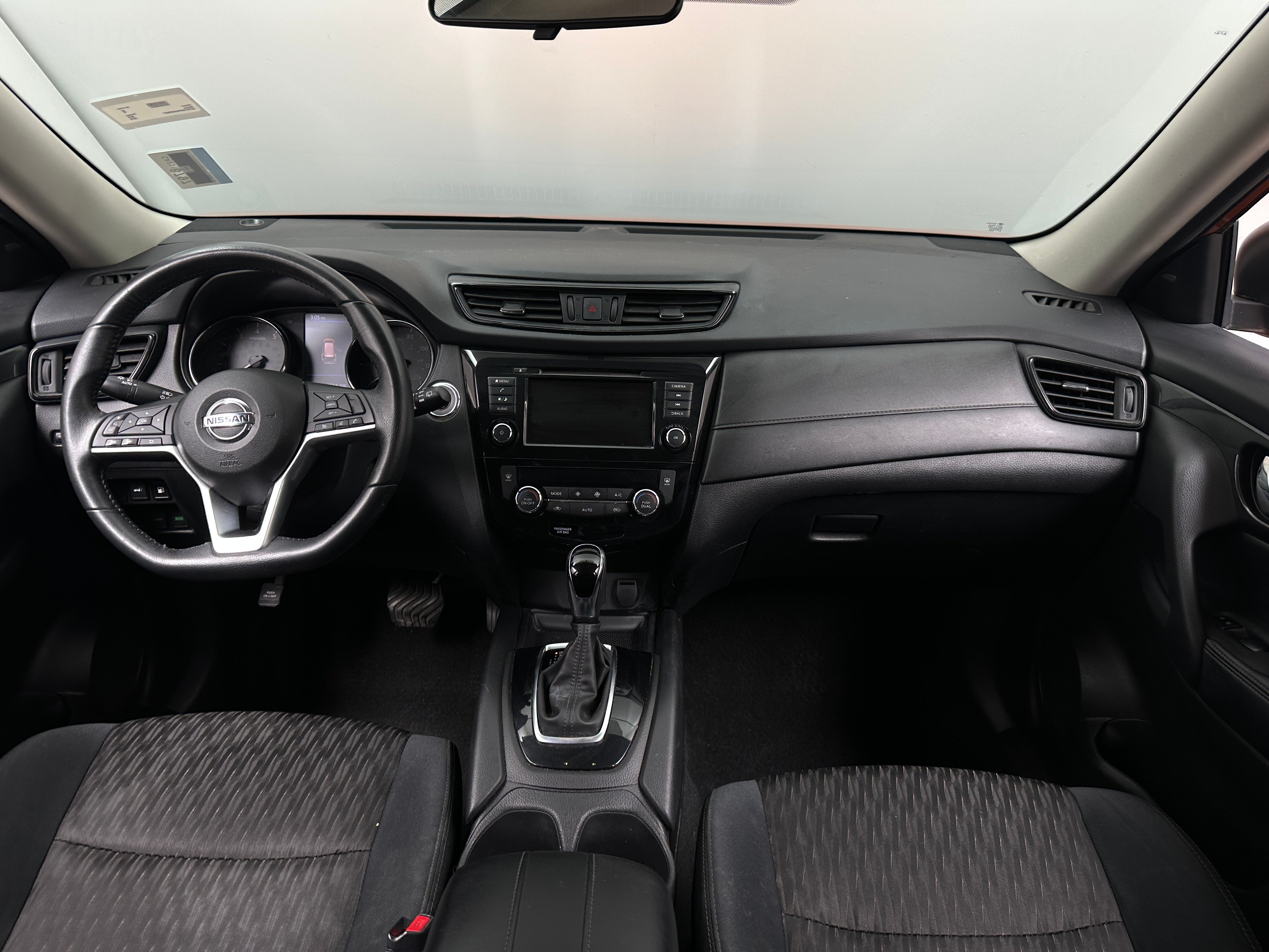 Thumbnail: 2018 Nissan Rogue - 3