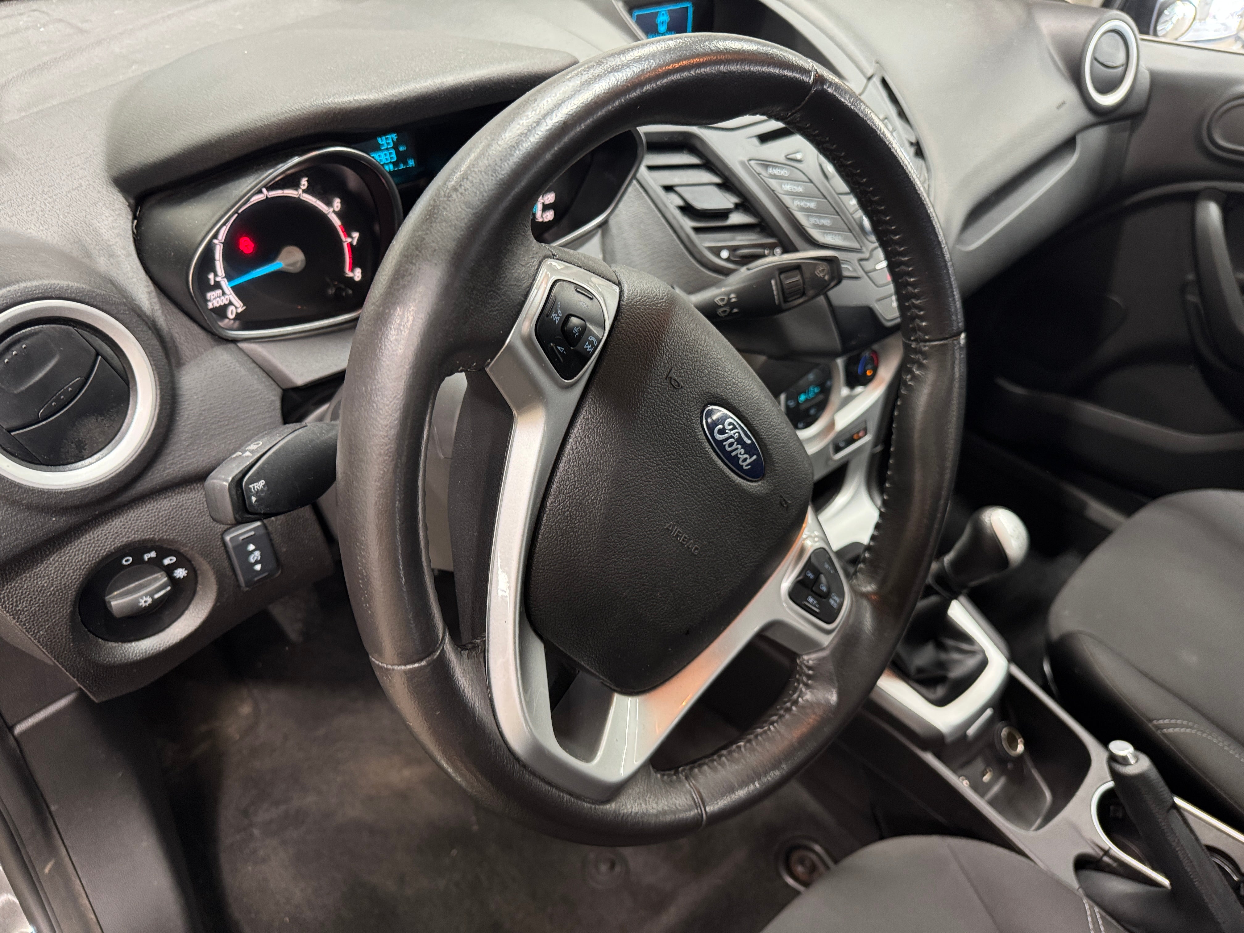 Thumbnail: 2016 Ford Fiesta - 3