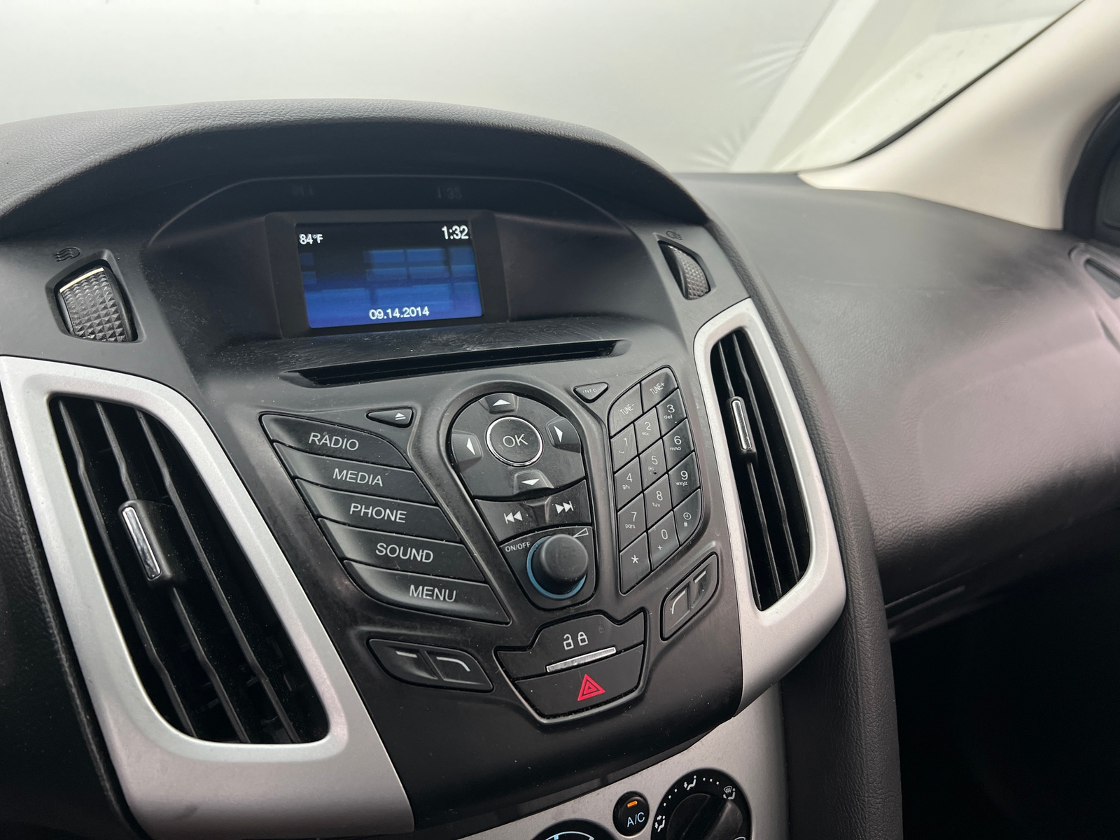 Thumbnail: 2014 Ford Focus - 4