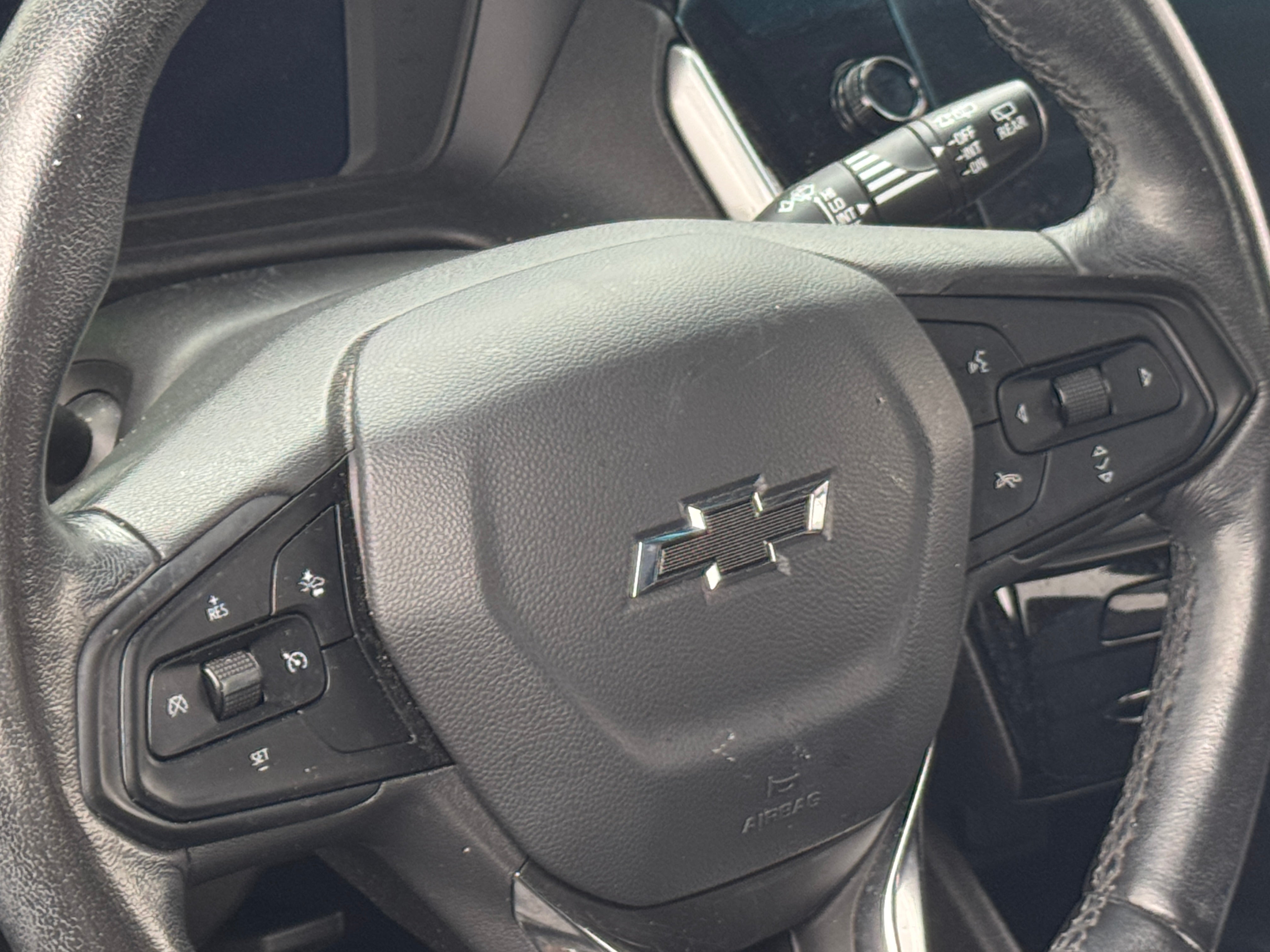 Thumbnail: 2022 Chevrolet Bolt EV - 4