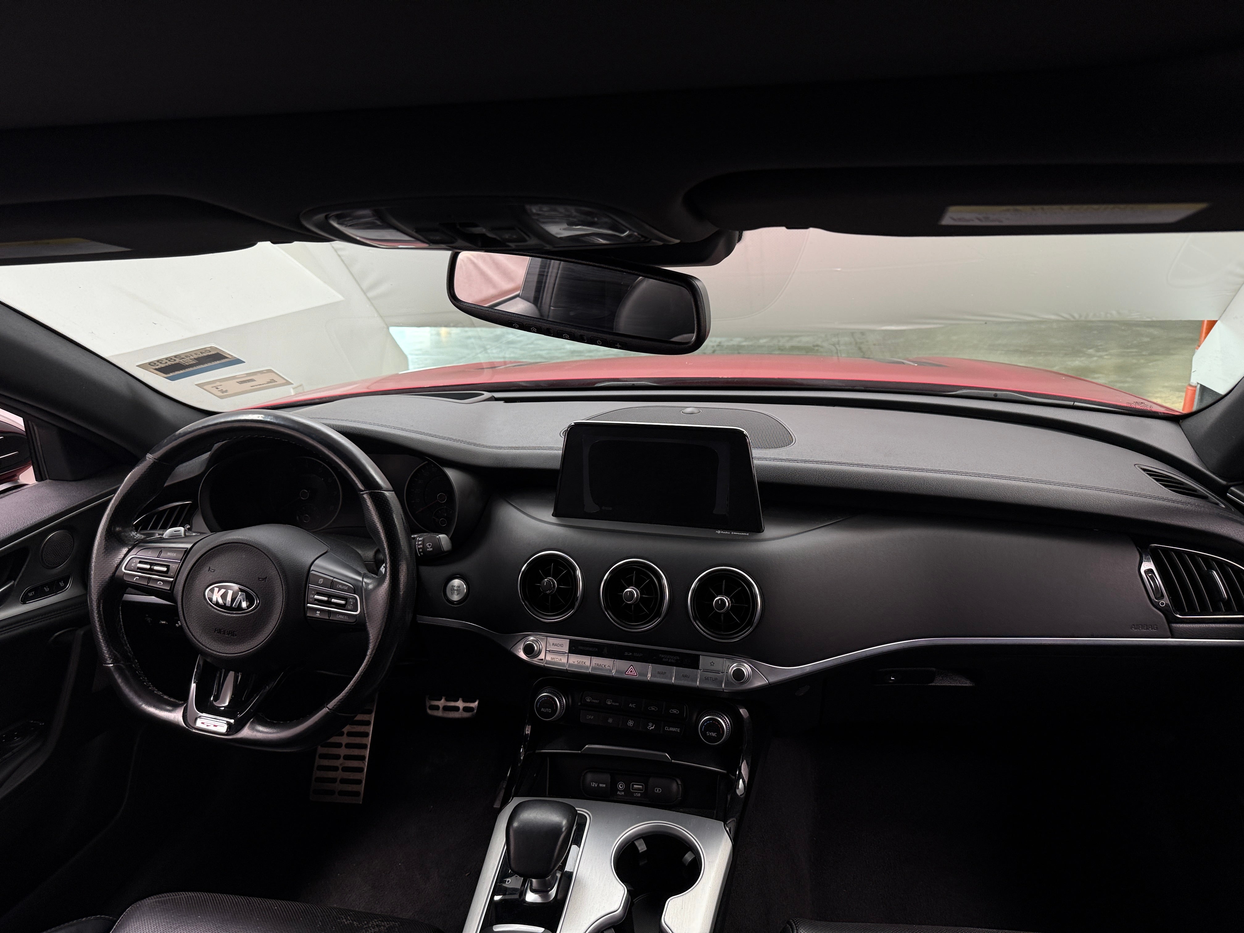 Thumbnail: 2018 Kia Stinger - 3