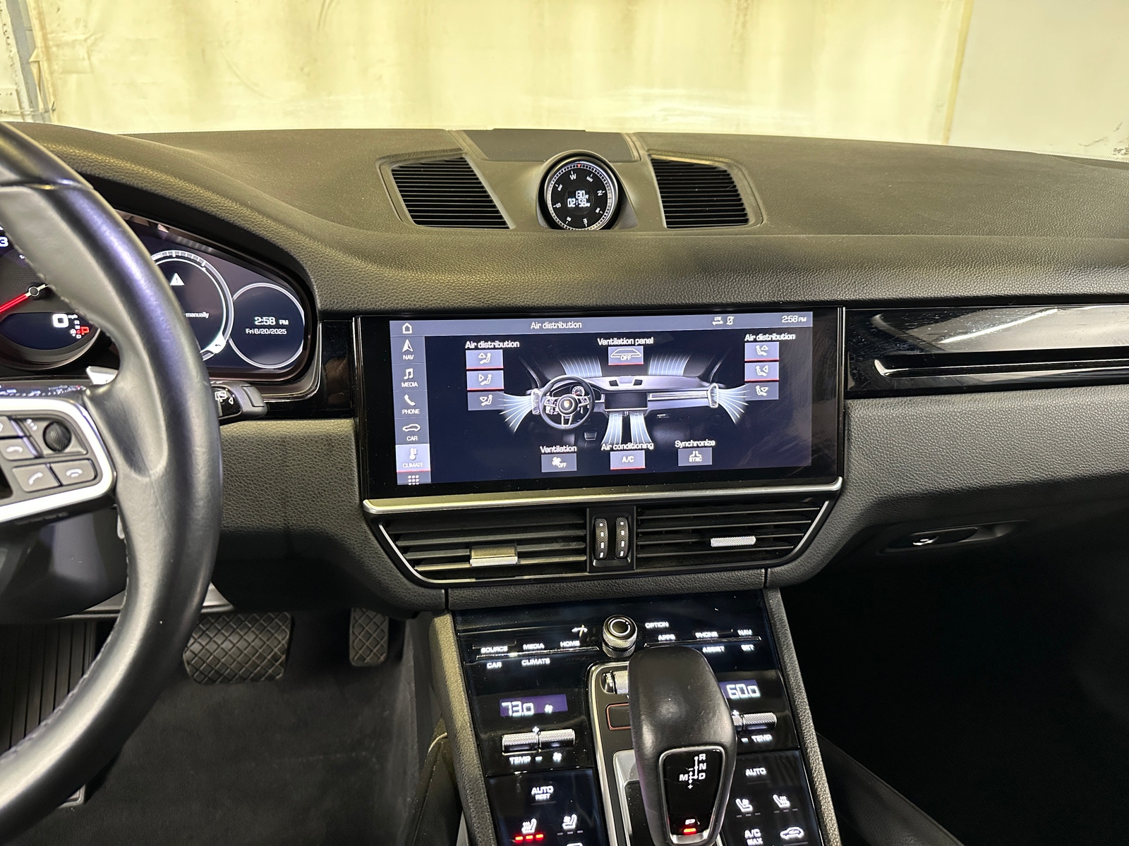 Thumbnail: 2019 Porsche Cayenne - 3