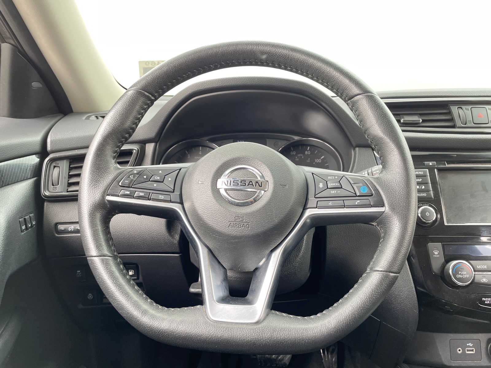 Thumbnail: 2019 Nissan Rogue - 4