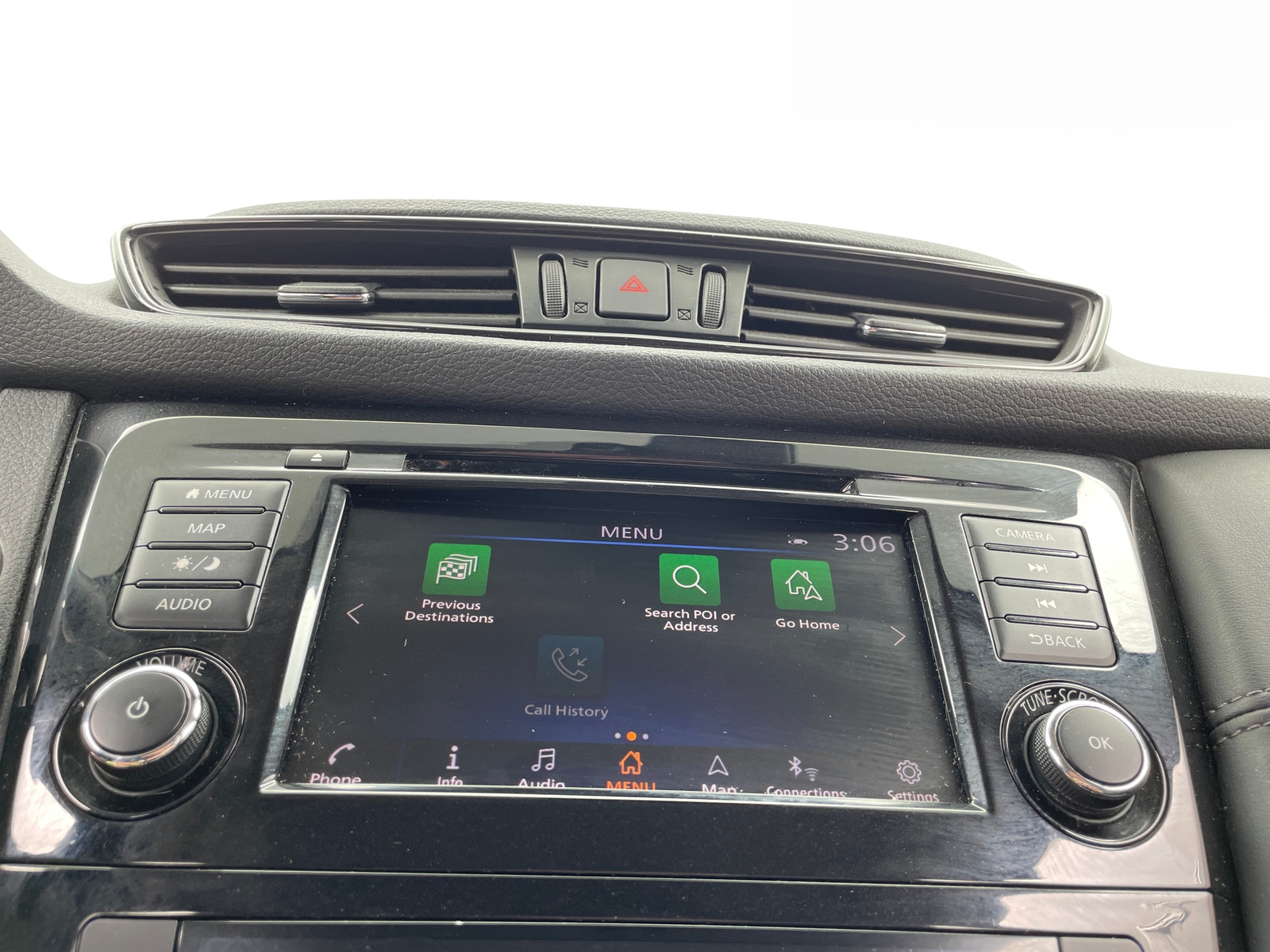 Thumbnail: 2019 Nissan Rogue - 3