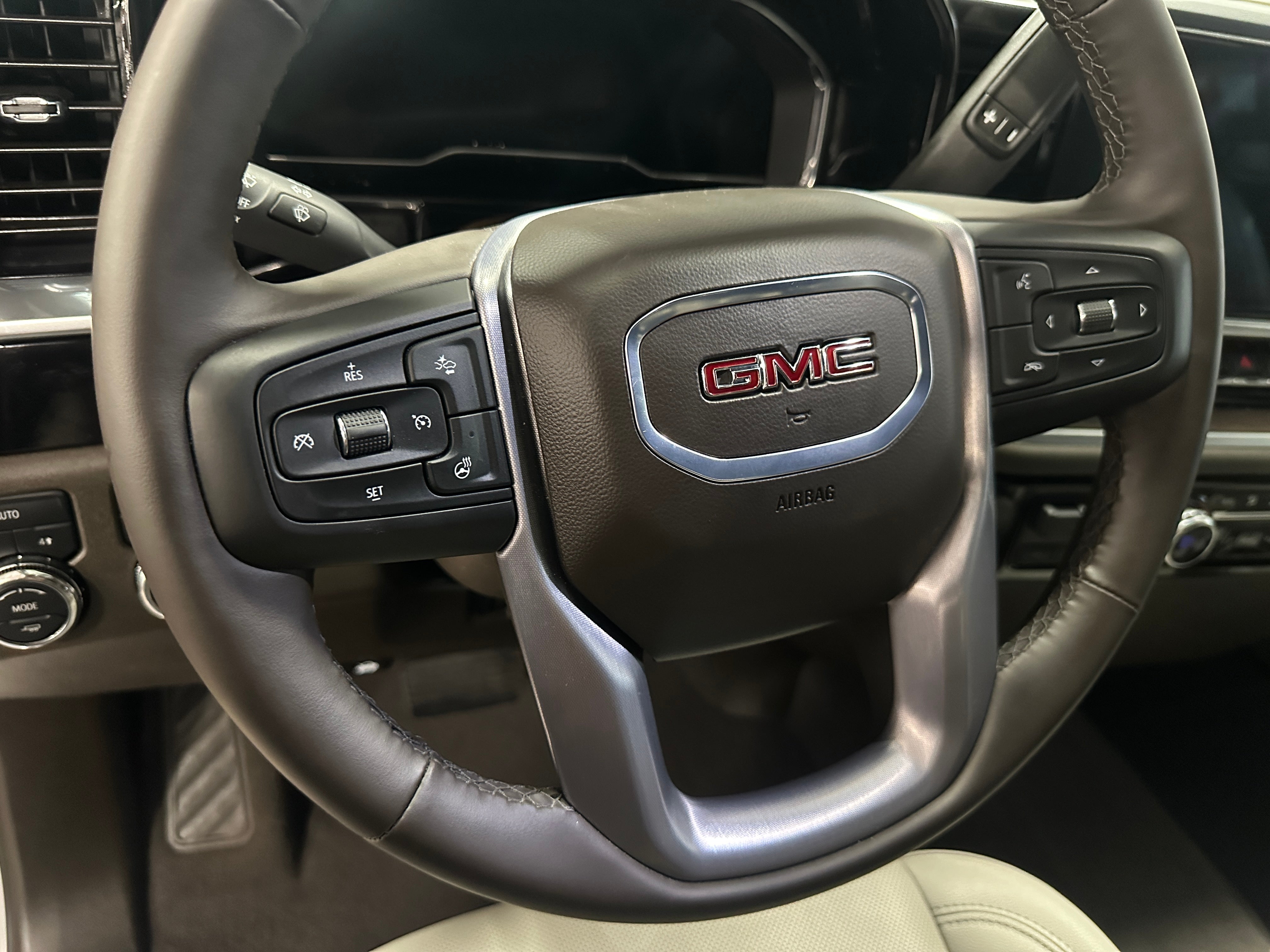 Thumbnail: 2025 GMC Sierra 1500 - 4