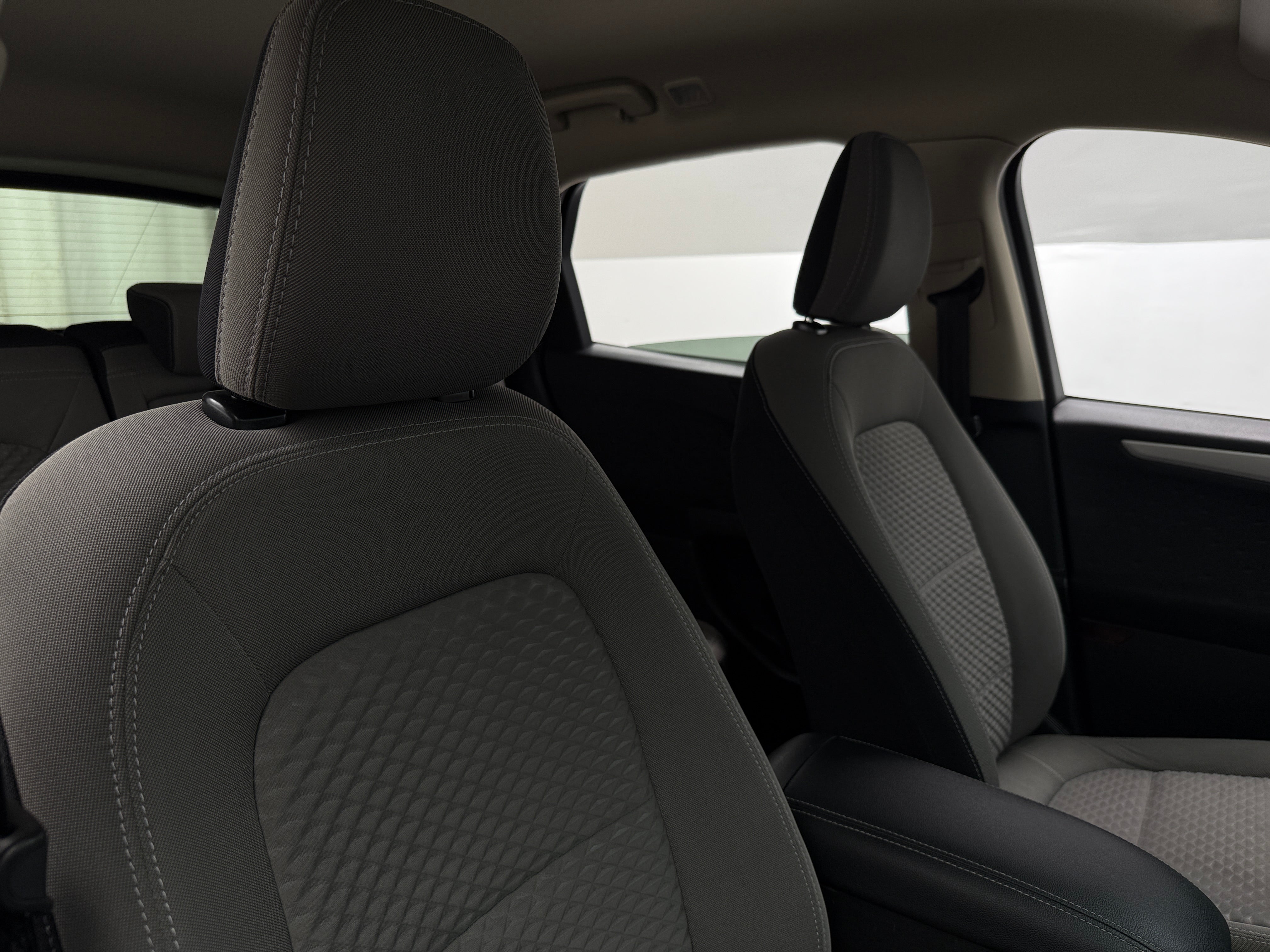 Thumbnail: 2020 Ford Escape - 2