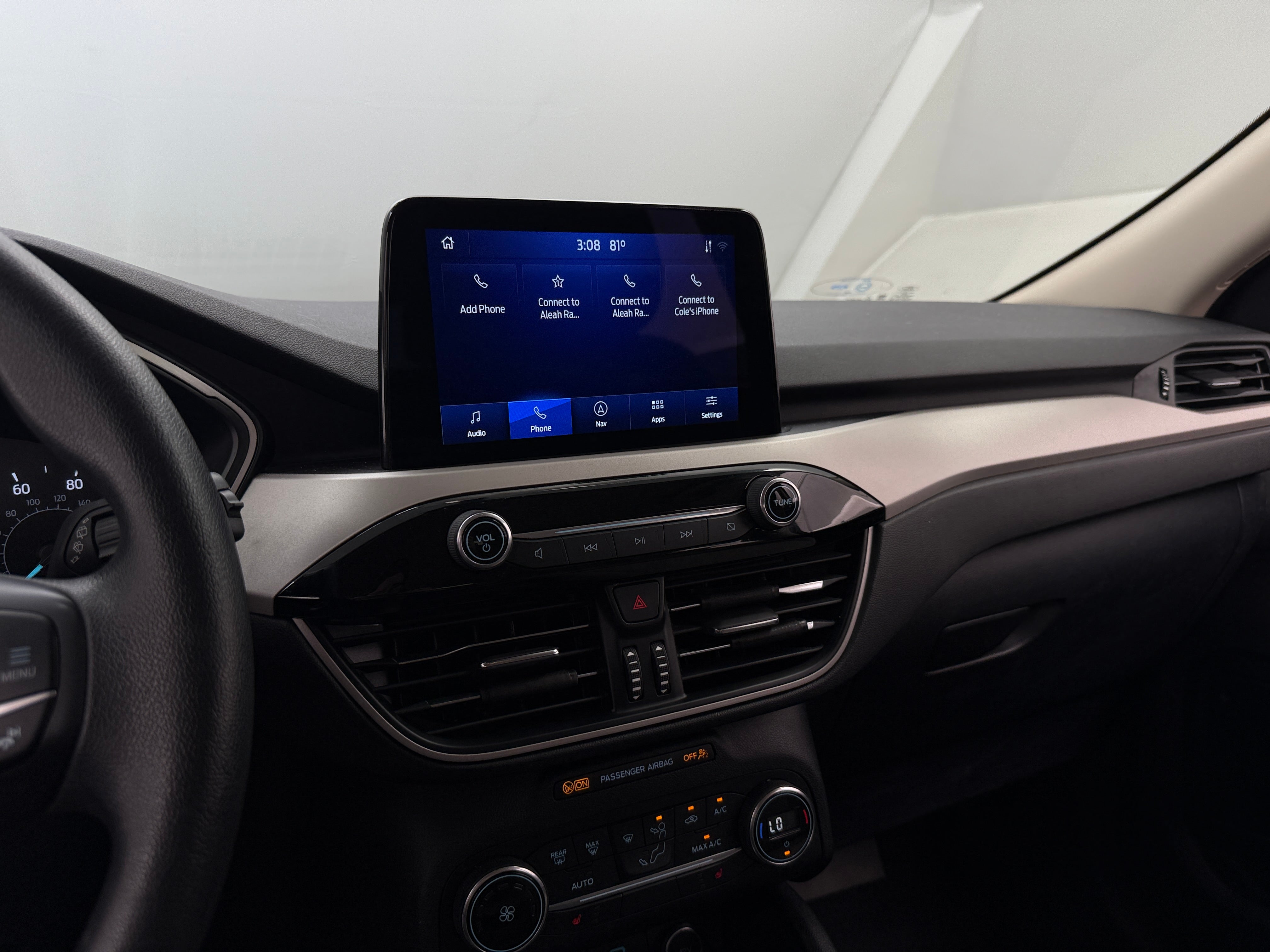 Thumbnail: 2020 Ford Escape - 4