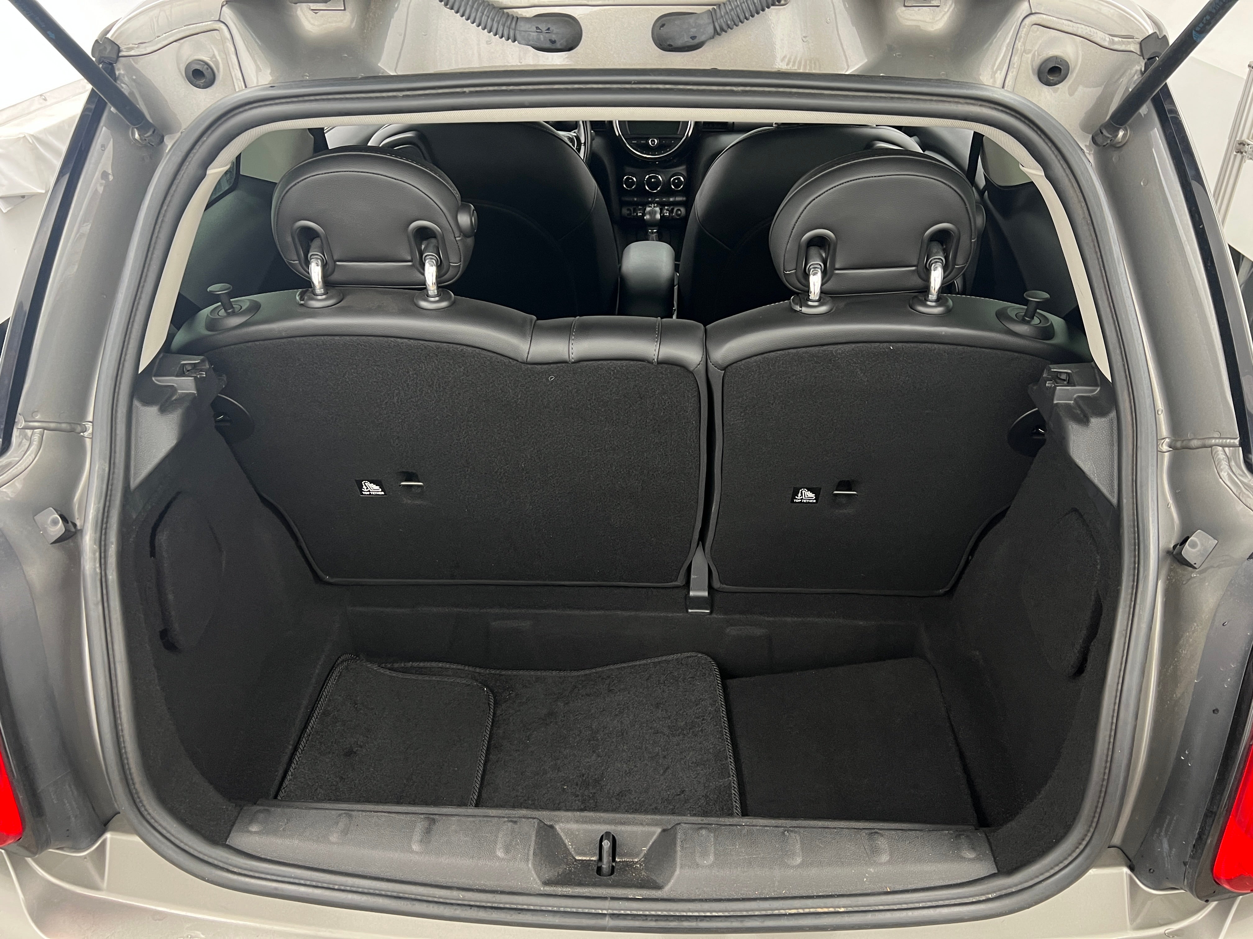 Thumbnail: 2018 MINI Cooper Hardtop - 5