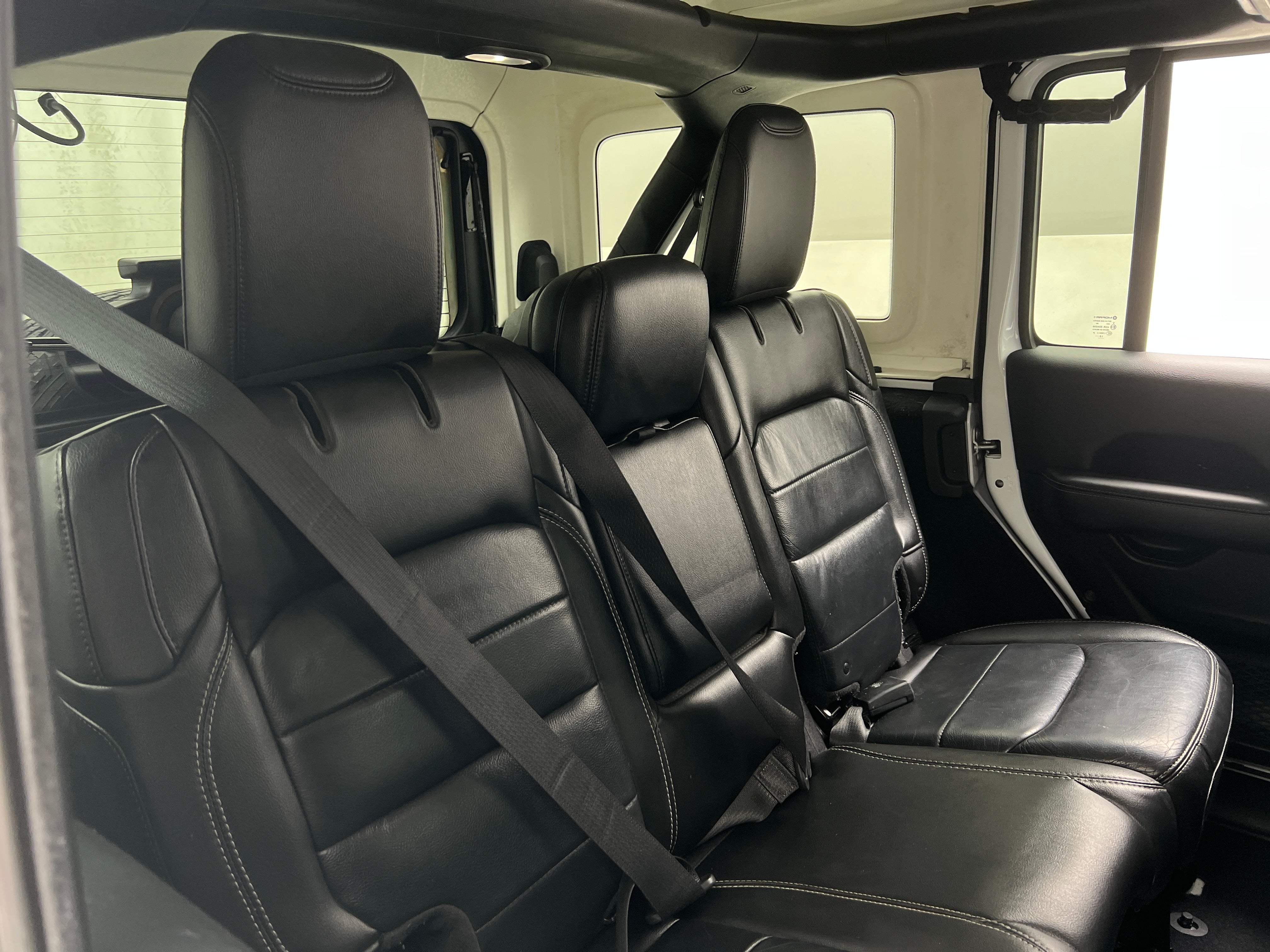 Thumbnail: 2019 Jeep Wrangler - 5