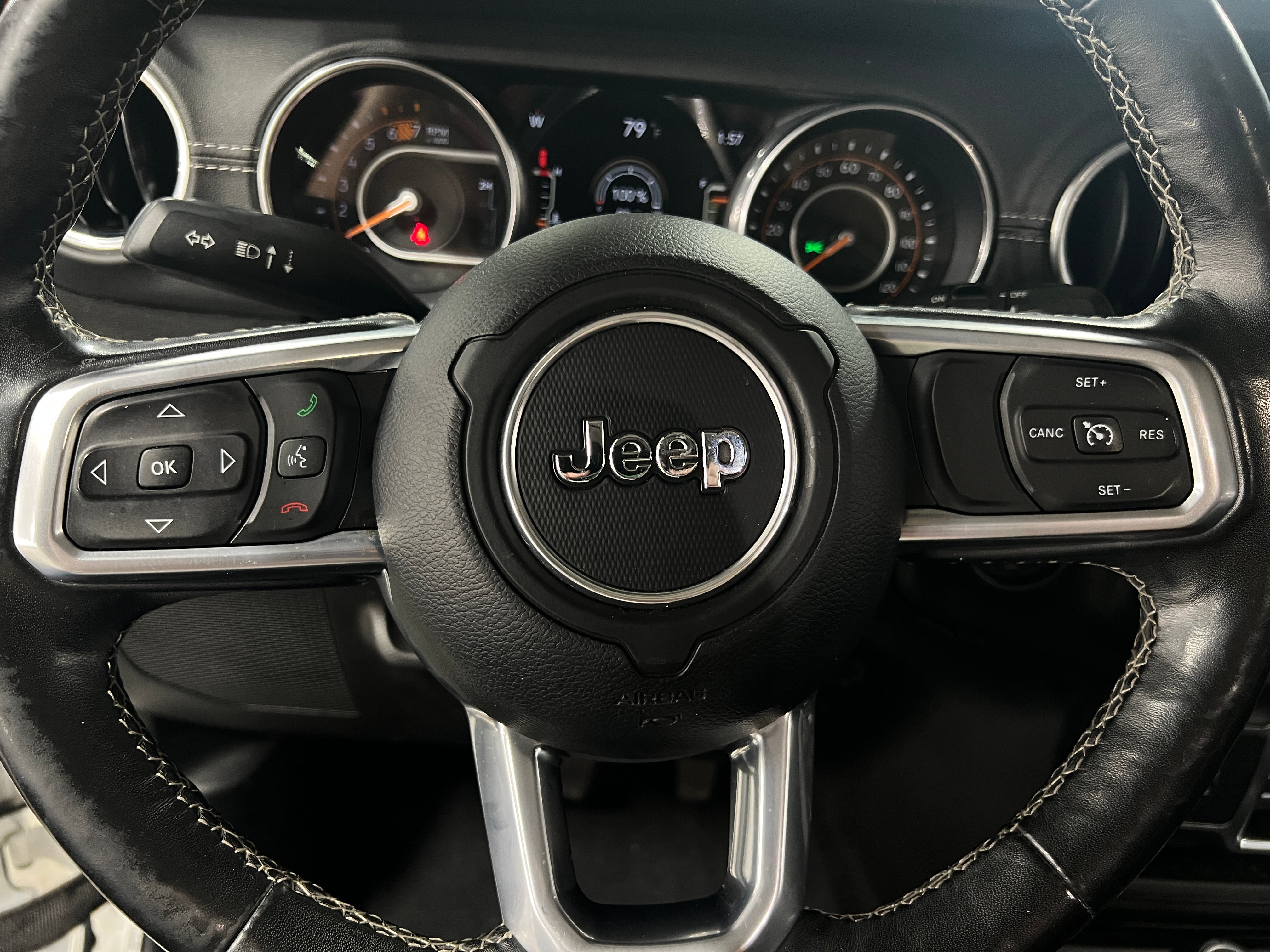 Thumbnail: 2019 Jeep Wrangler - 4