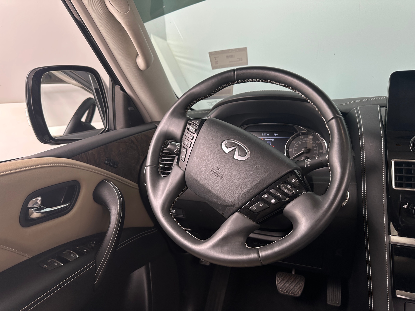 Thumbnail: 2022 INFINITI QX80 - 4