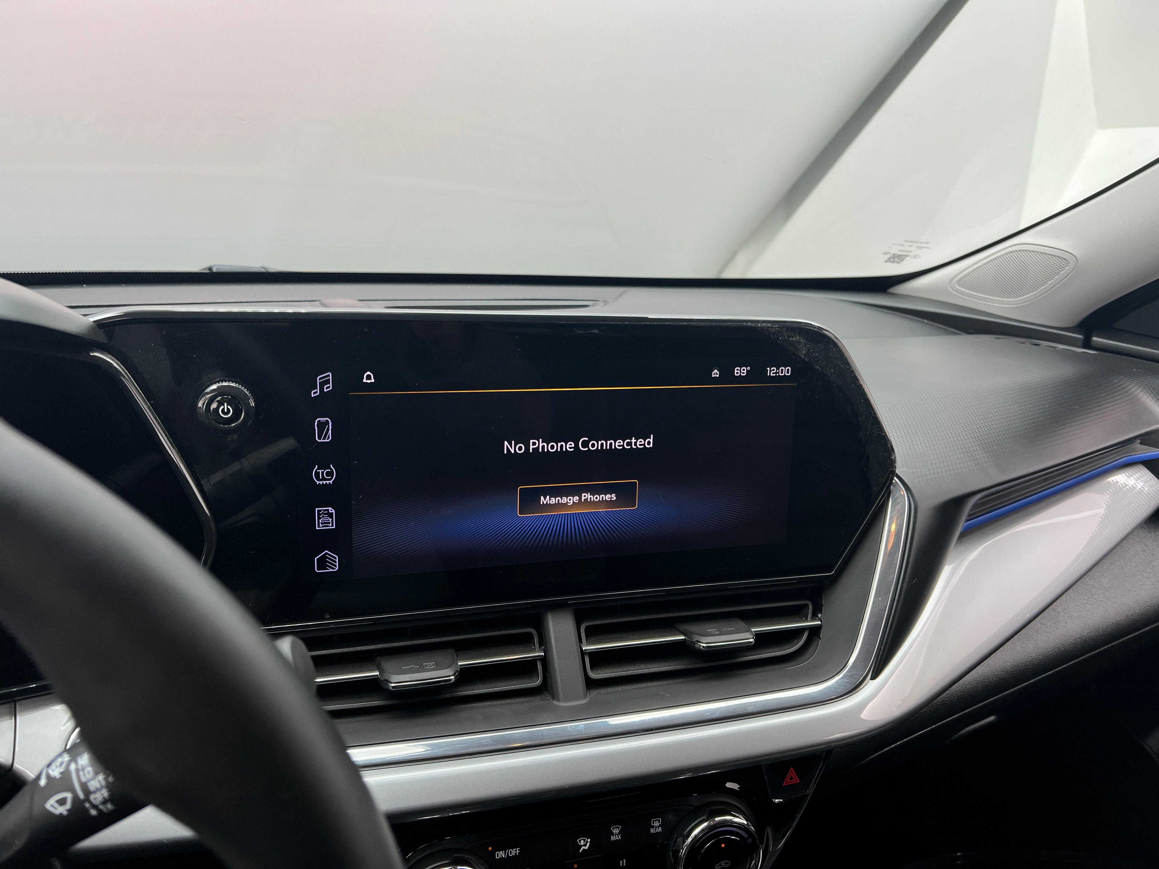 Thumbnail: 2024 Chevrolet Trax - 4