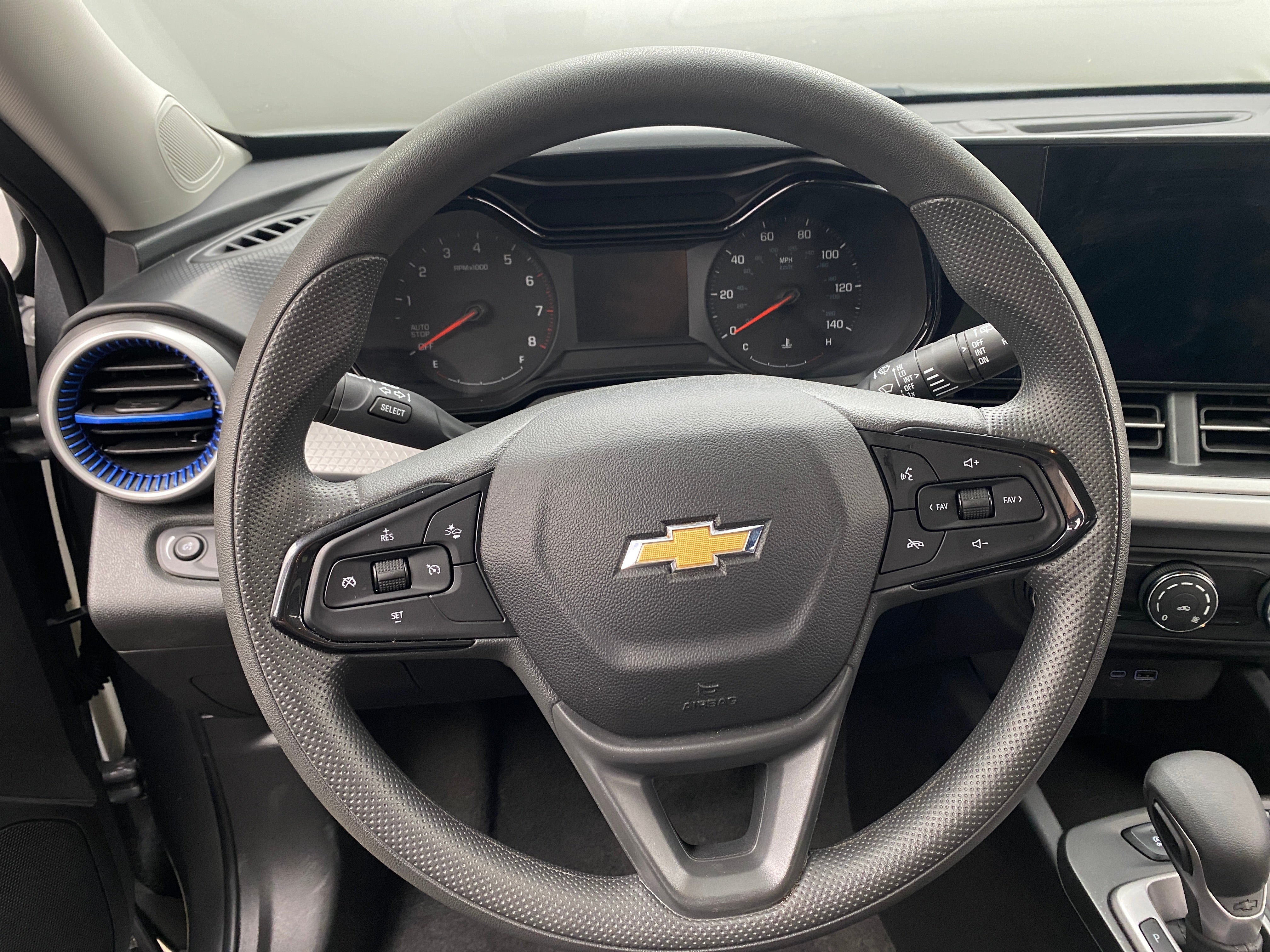 Thumbnail: 2025 Chevrolet Trax - 5