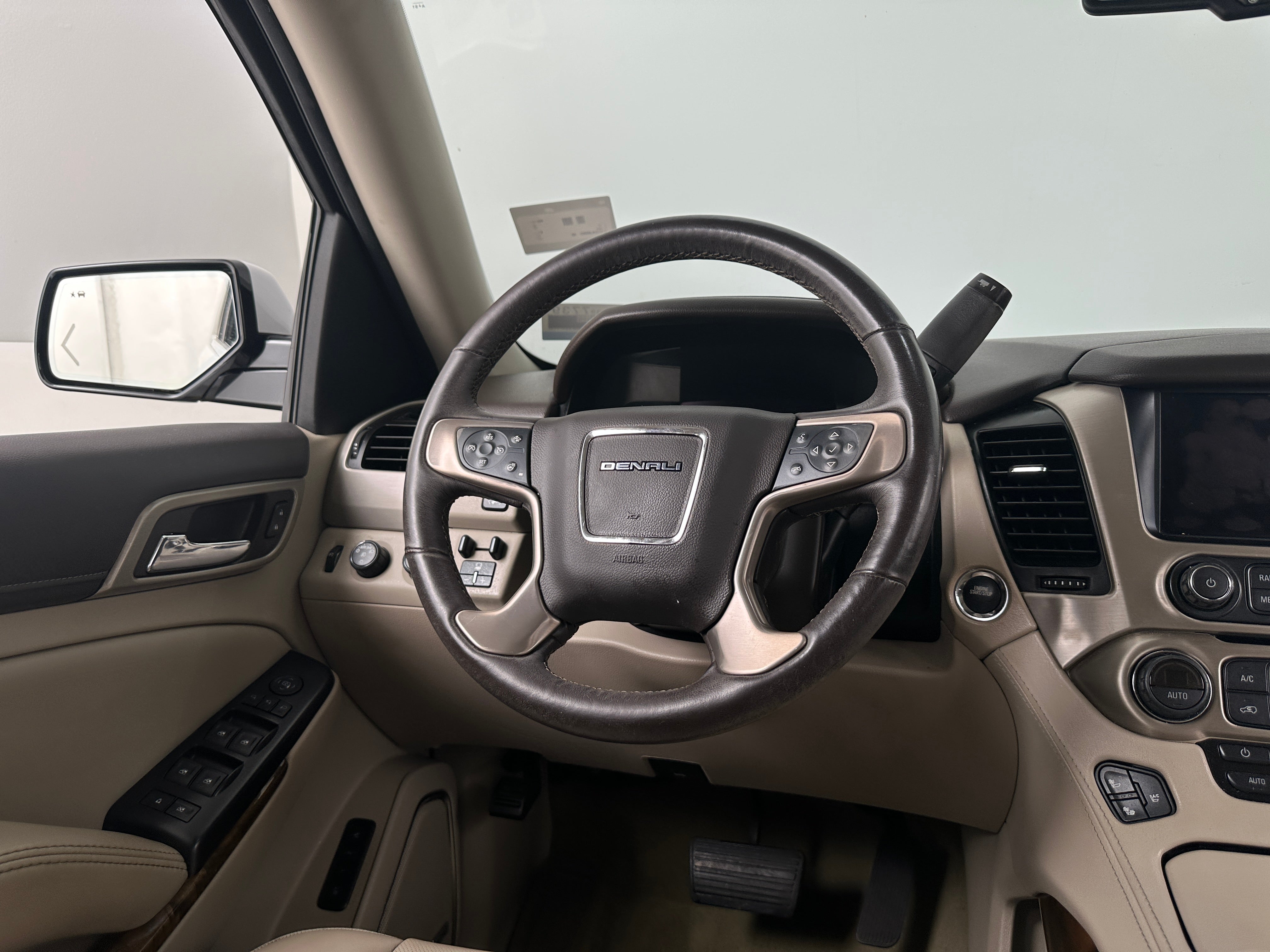 Thumbnail: 2016 GMC Yukon - 4