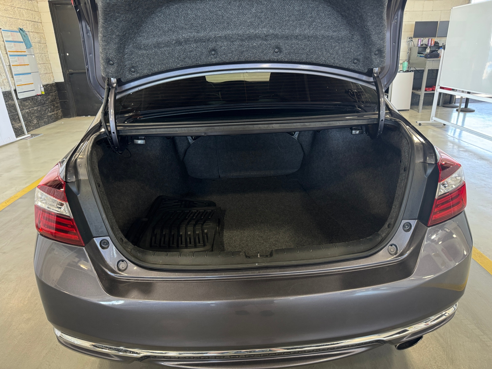 Thumbnail: 2016 Honda Accord - 6