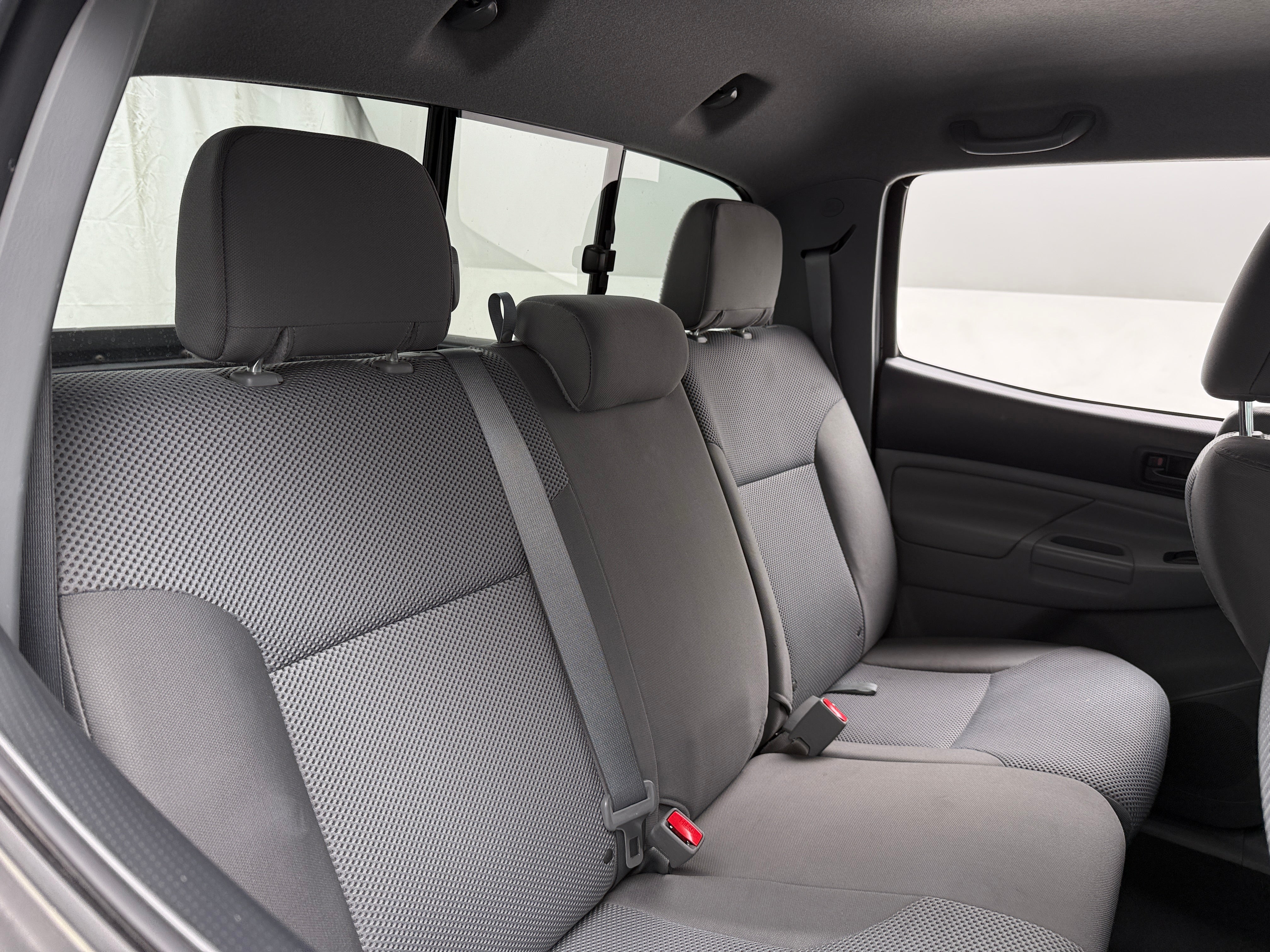 Thumbnail: 2015 Toyota Tacoma - 6