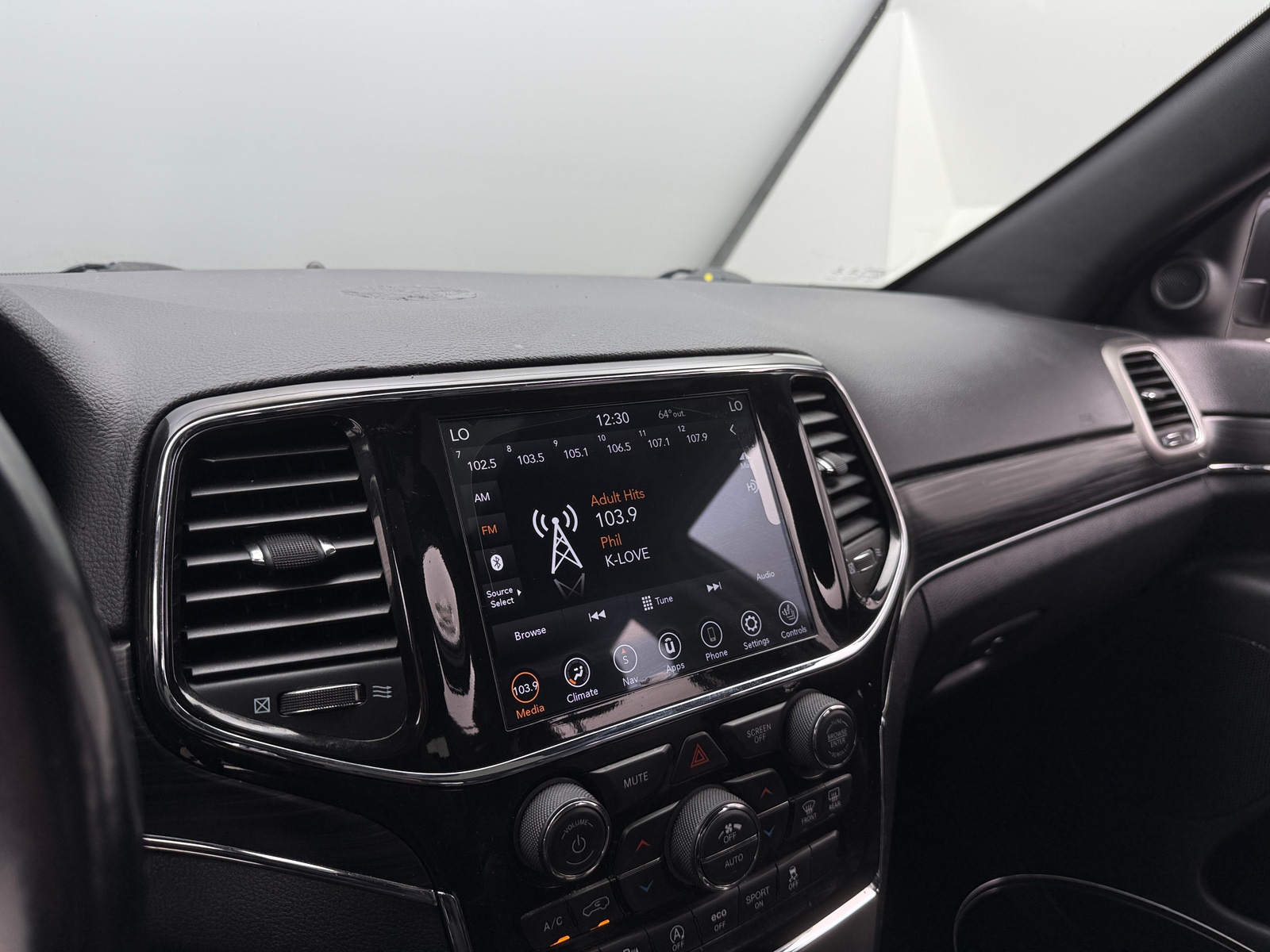 Thumbnail: 2021 Jeep Grand Cherokee - 3