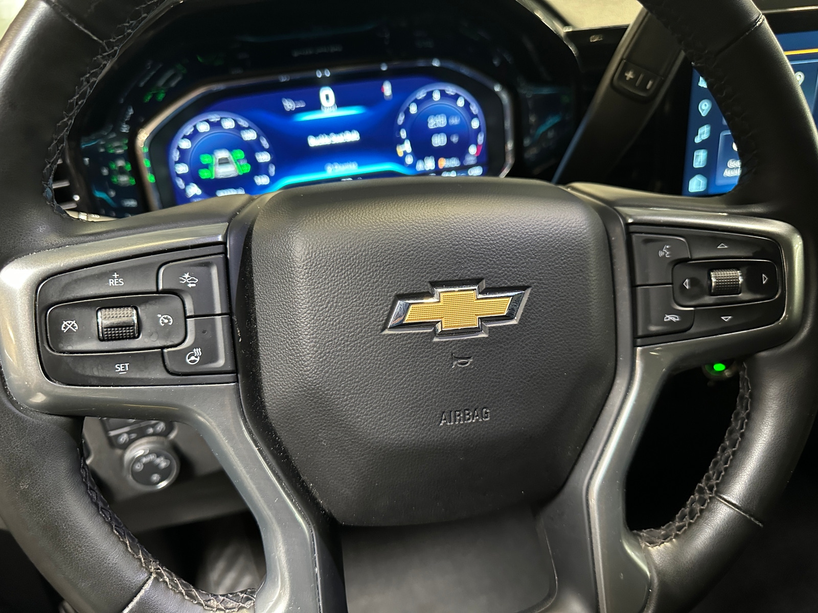 Thumbnail: 2023 Chevrolet Silverado 1500 - 5