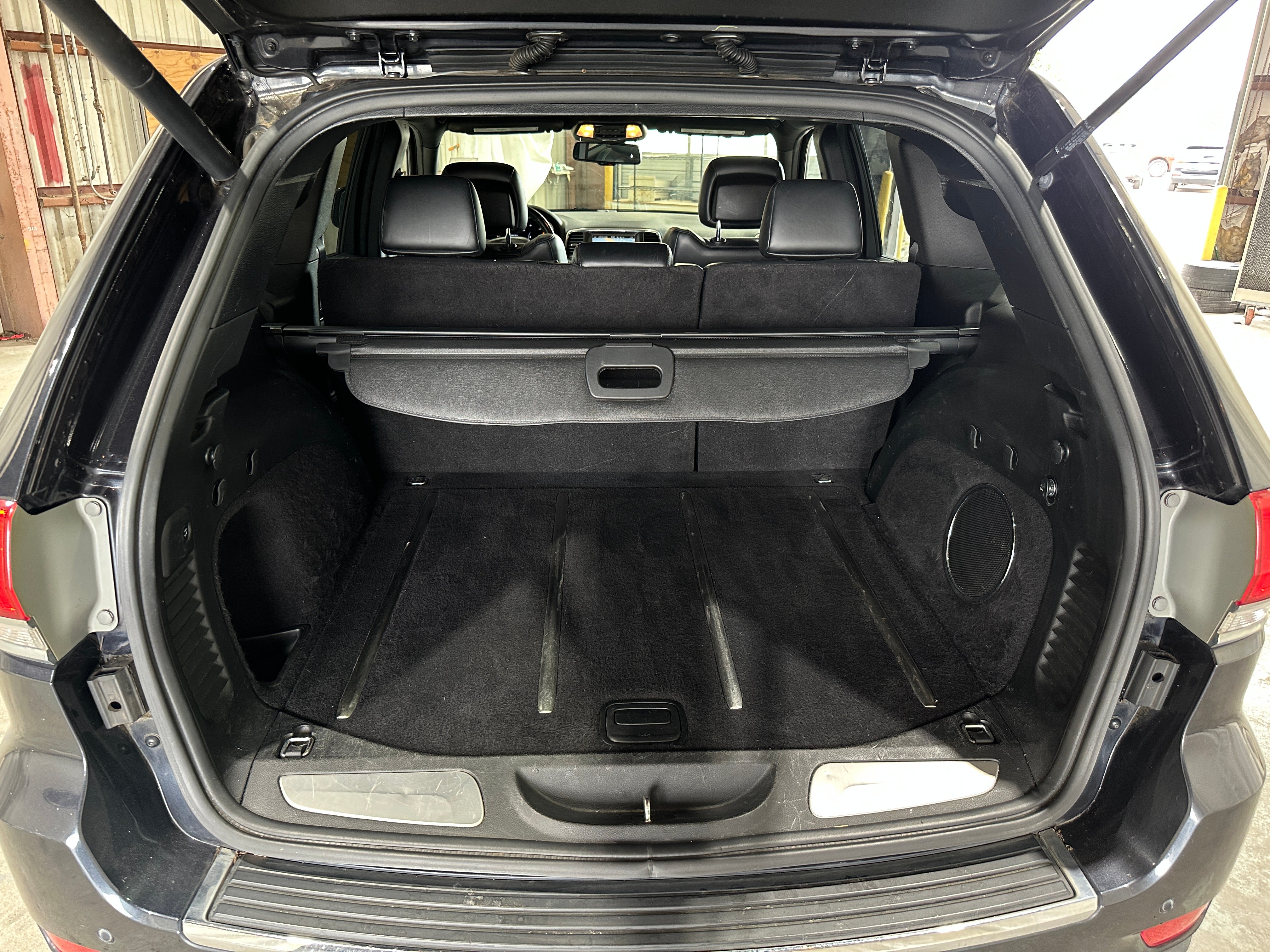Thumbnail: 2014 Jeep Grand Cherokee - 6