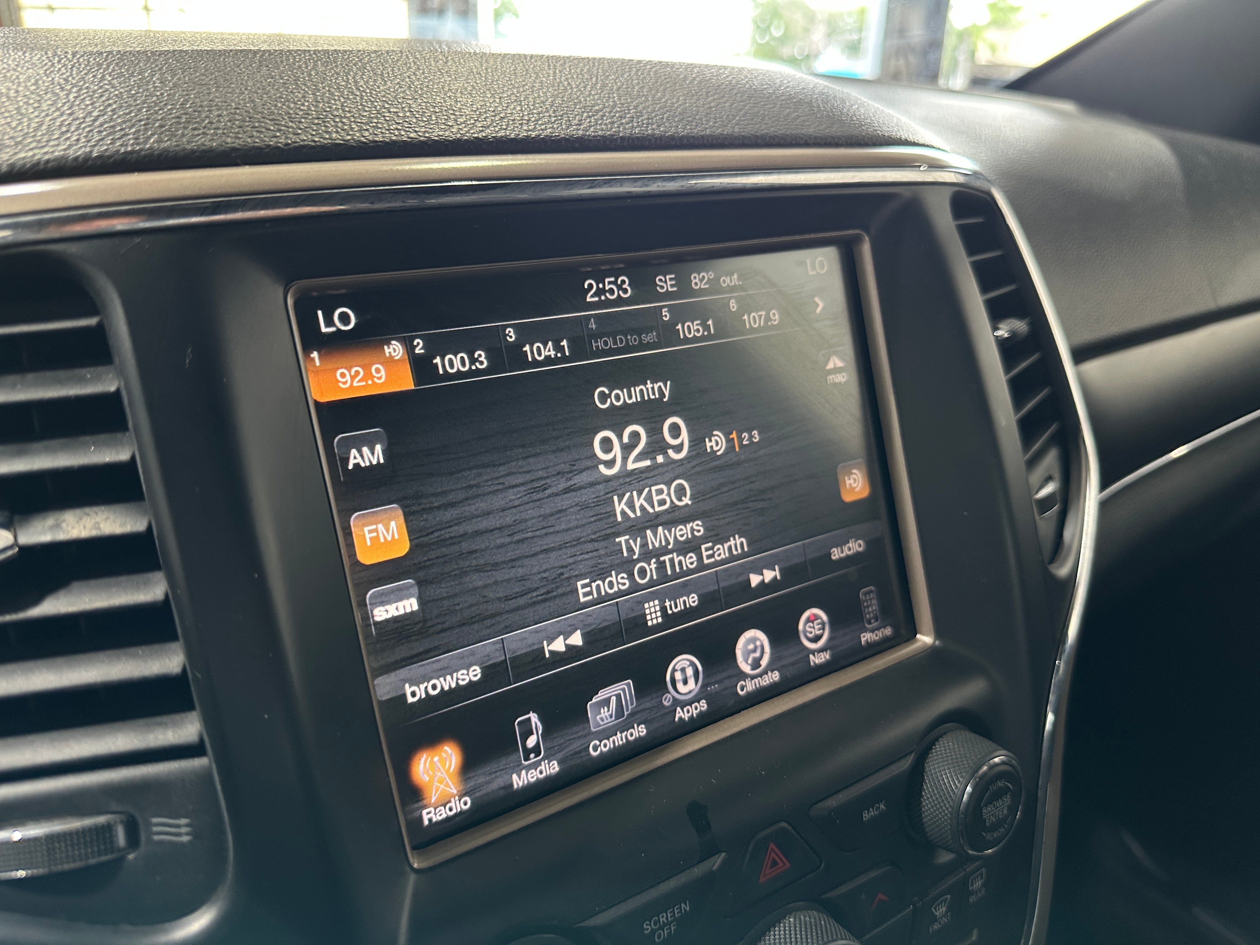 Thumbnail: 2014 Jeep Grand Cherokee - 3