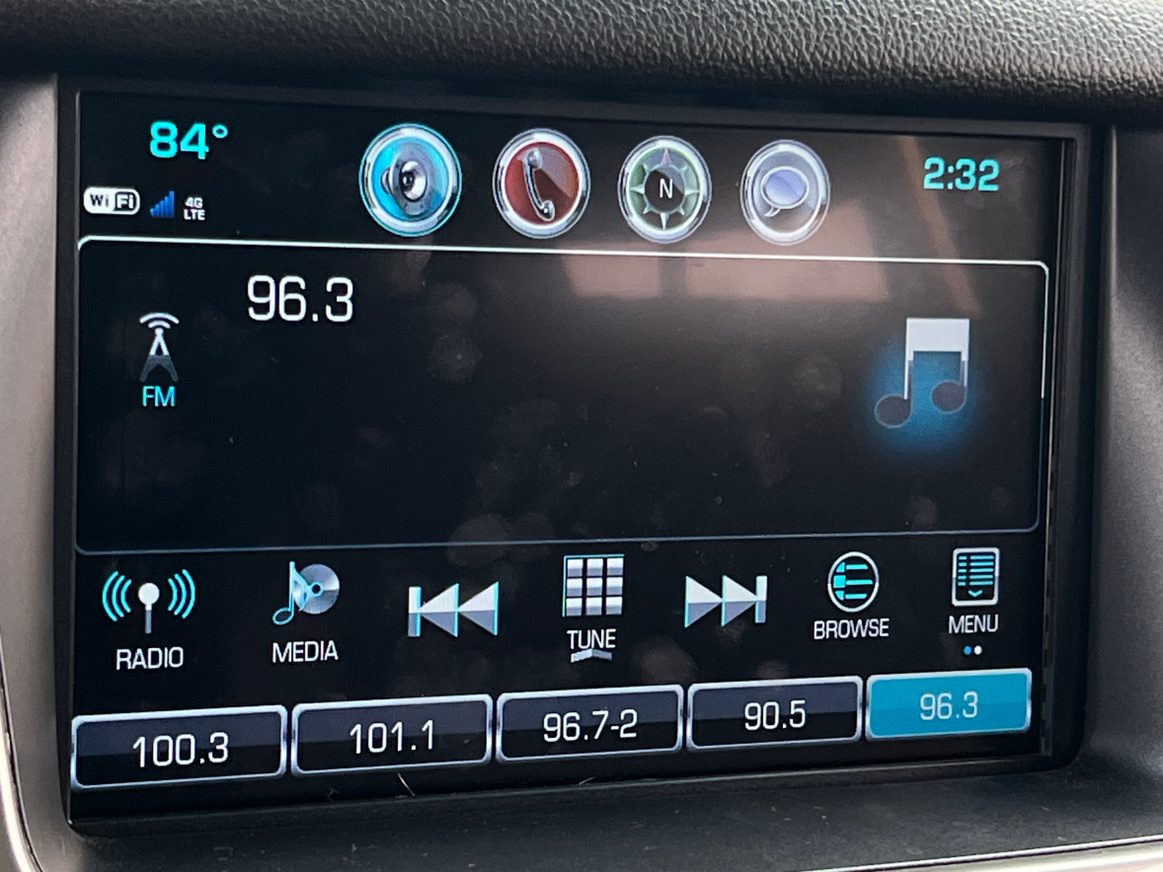 Thumbnail: 2018 Chevrolet Tahoe - 3