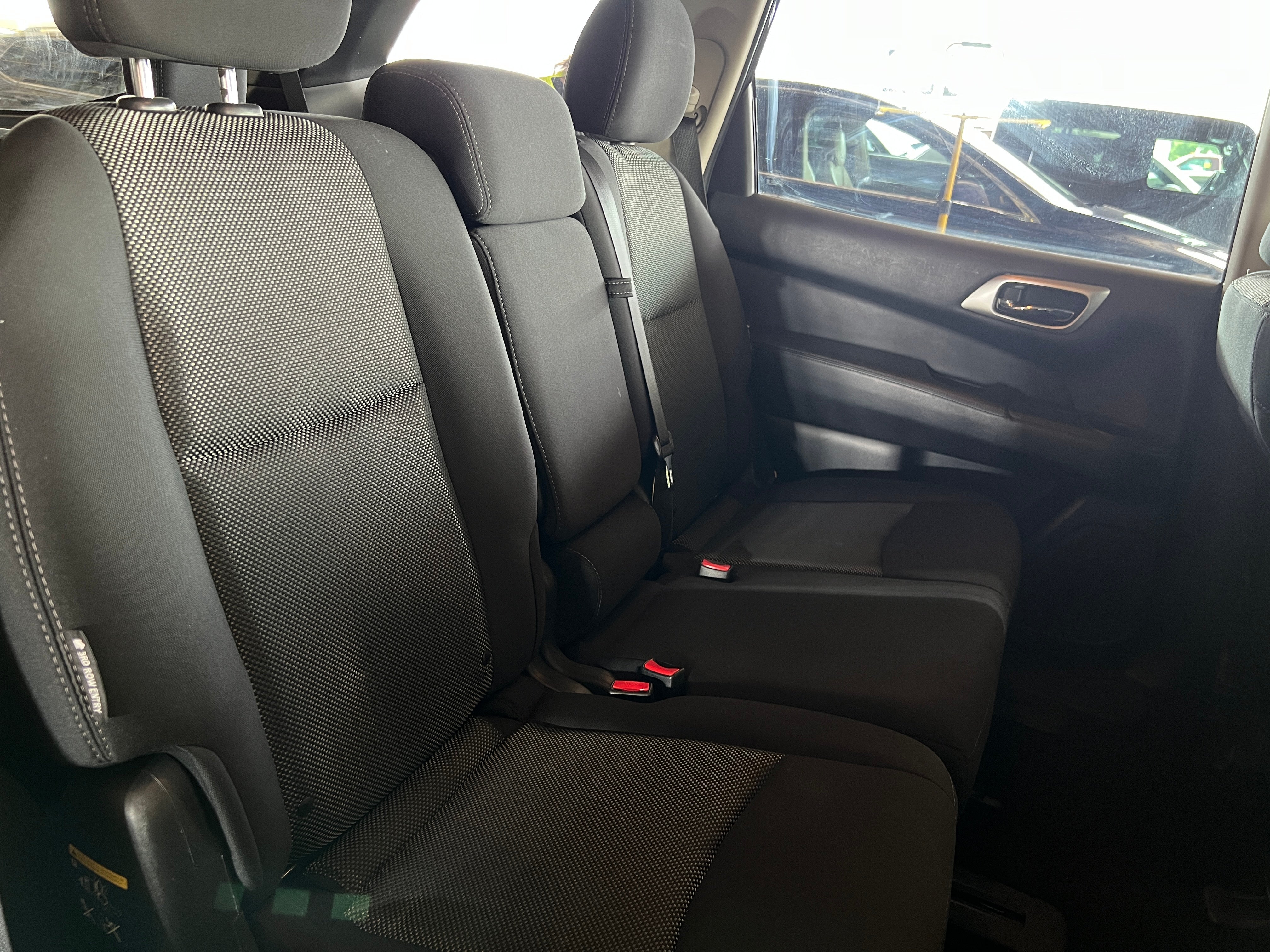Thumbnail: 2019 Nissan Pathfinder - 6