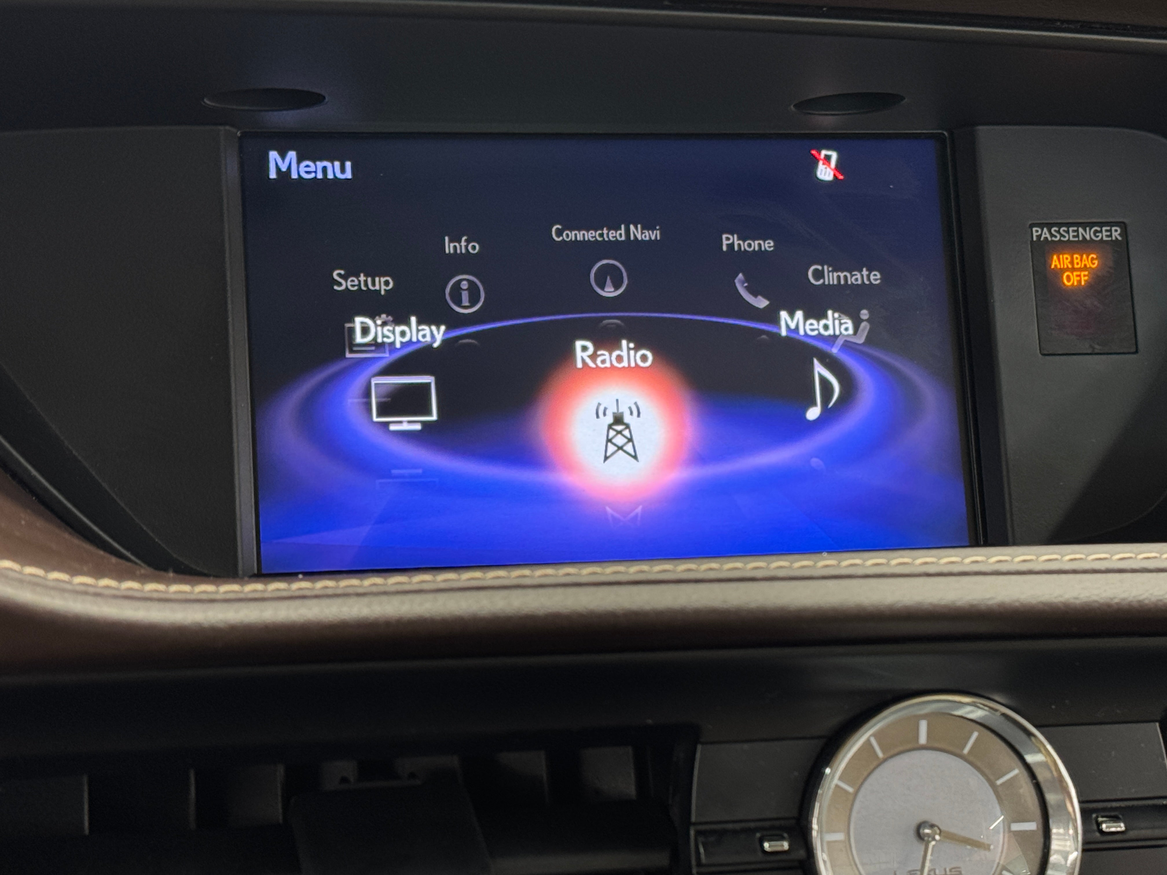 Thumbnail: 2017 Lexus ES - 3